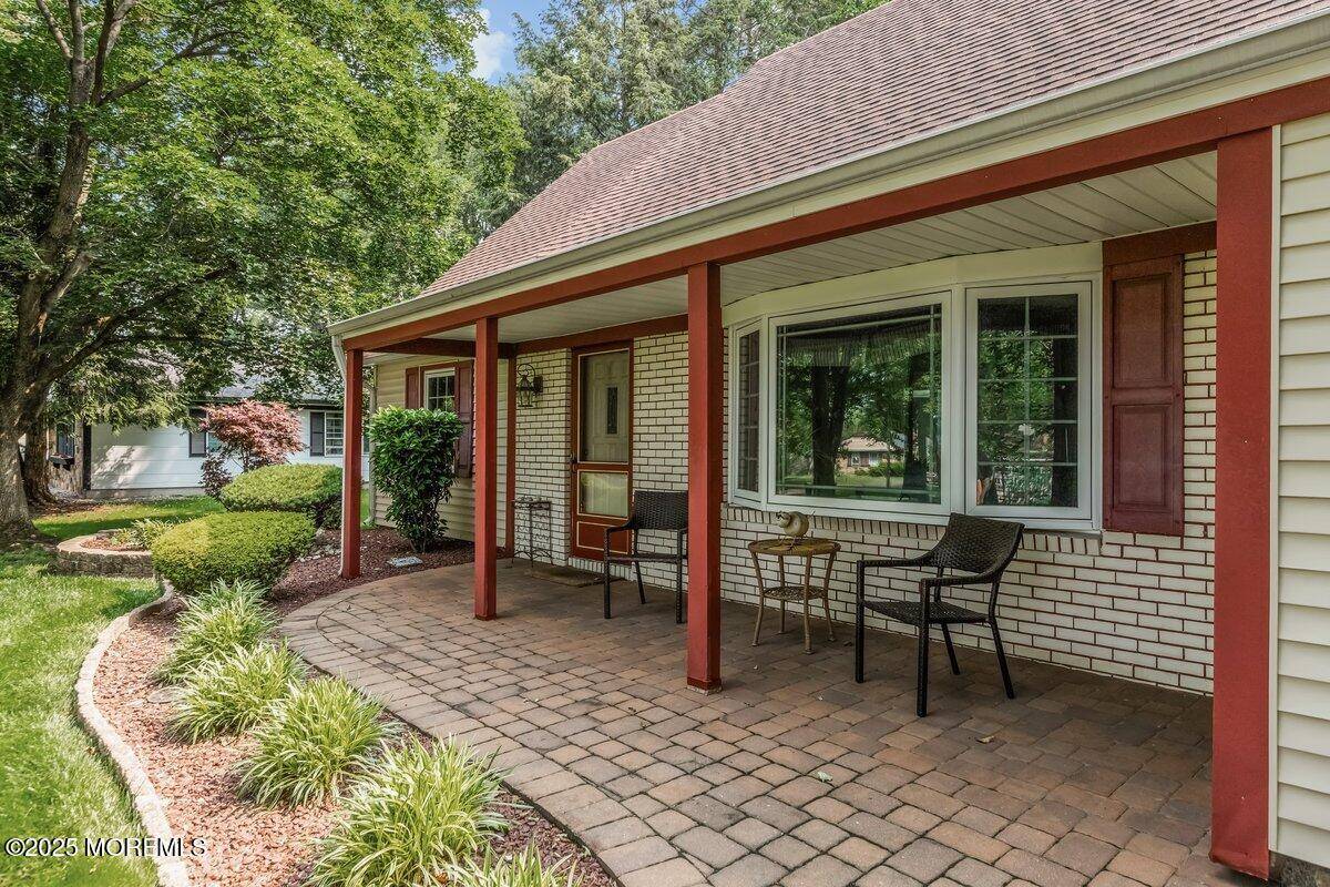 Manalapan, NJ 07726,10 Patterson Lane