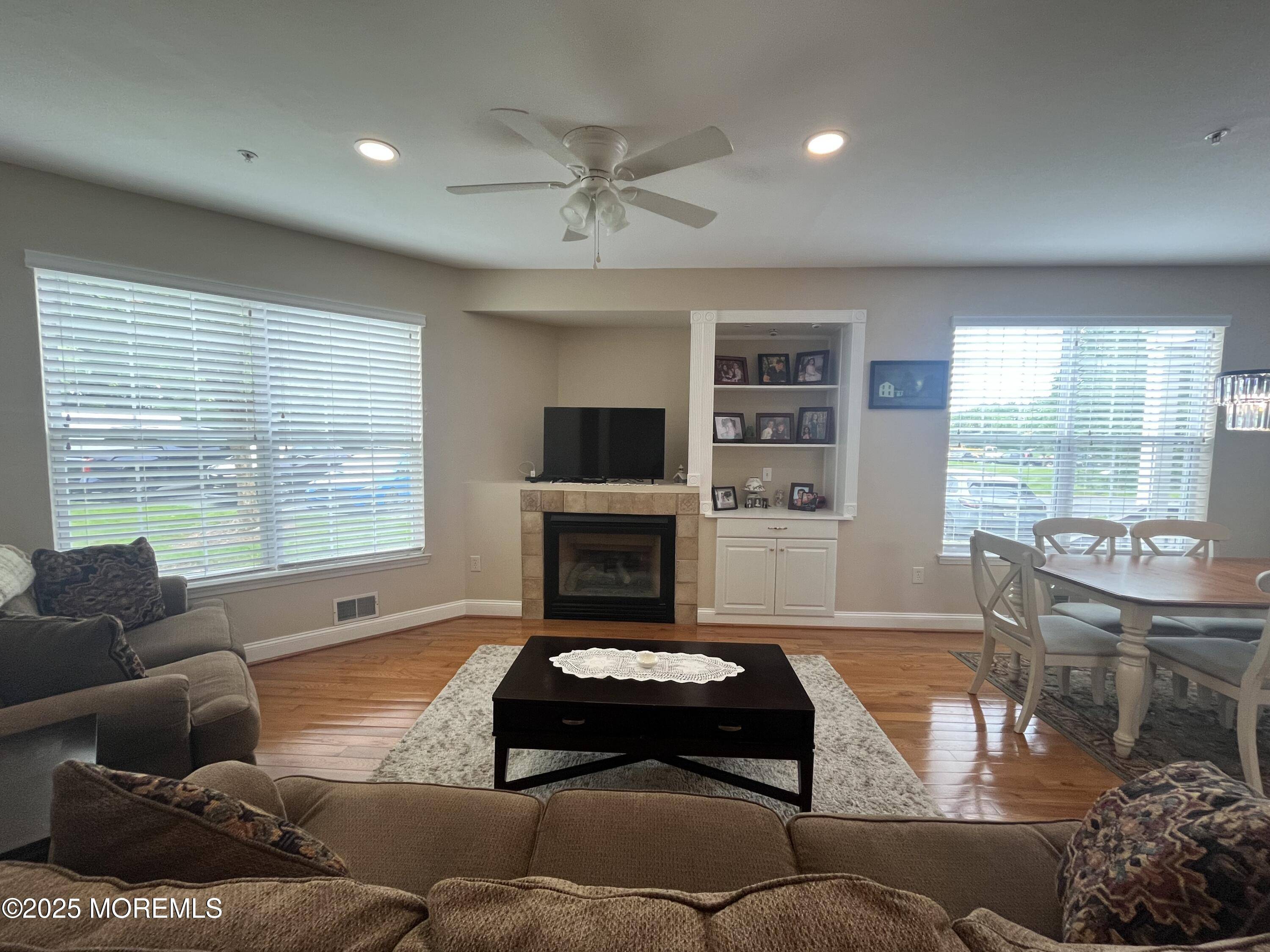 Lopatcong, NJ 08865,1002 Deerhaven Terrace