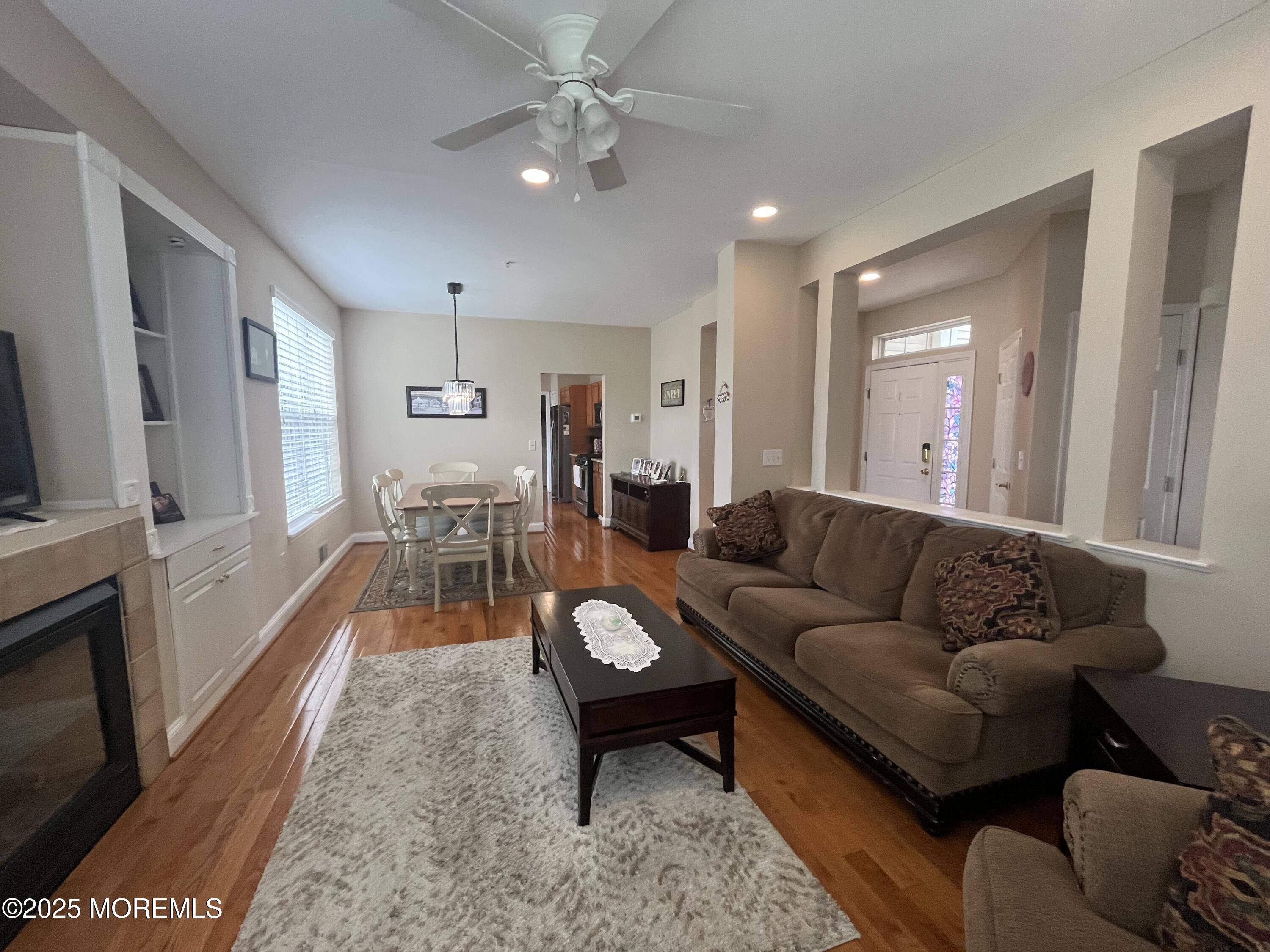 Lopatcong, NJ 08865,1002 Deerhaven Terrace