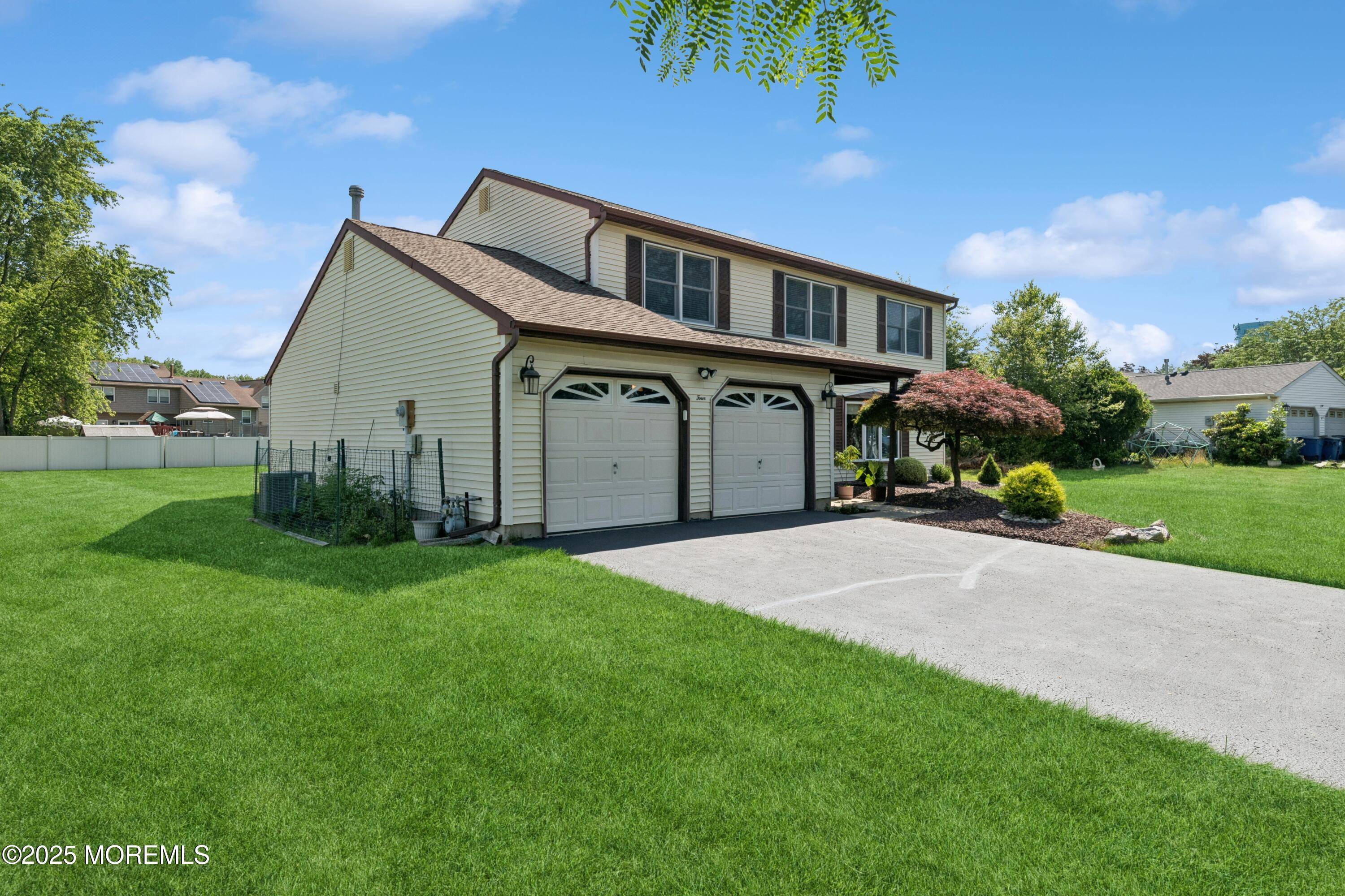 Manalapan, NJ 07726,4 Monterey Lane