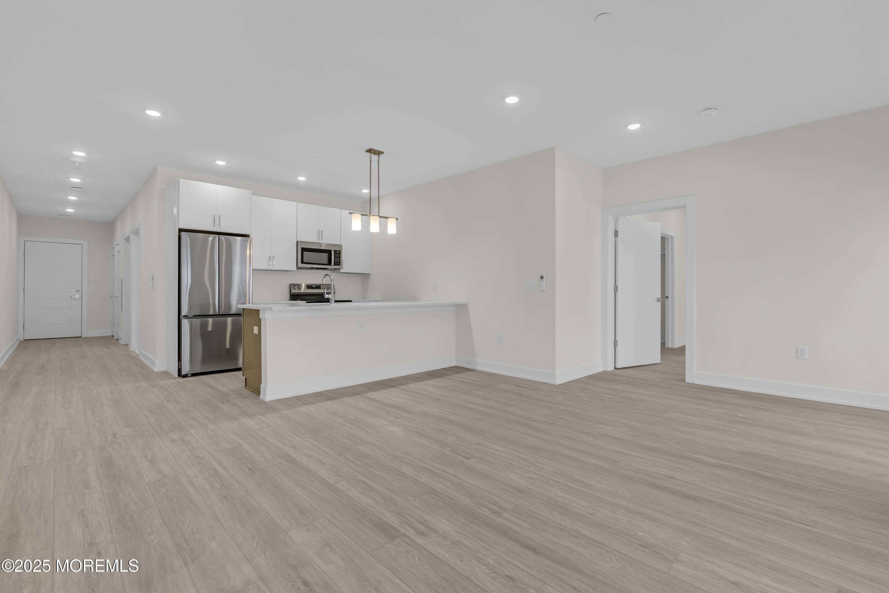 Keansburg, NJ 07734,19 Carr Avenue #211