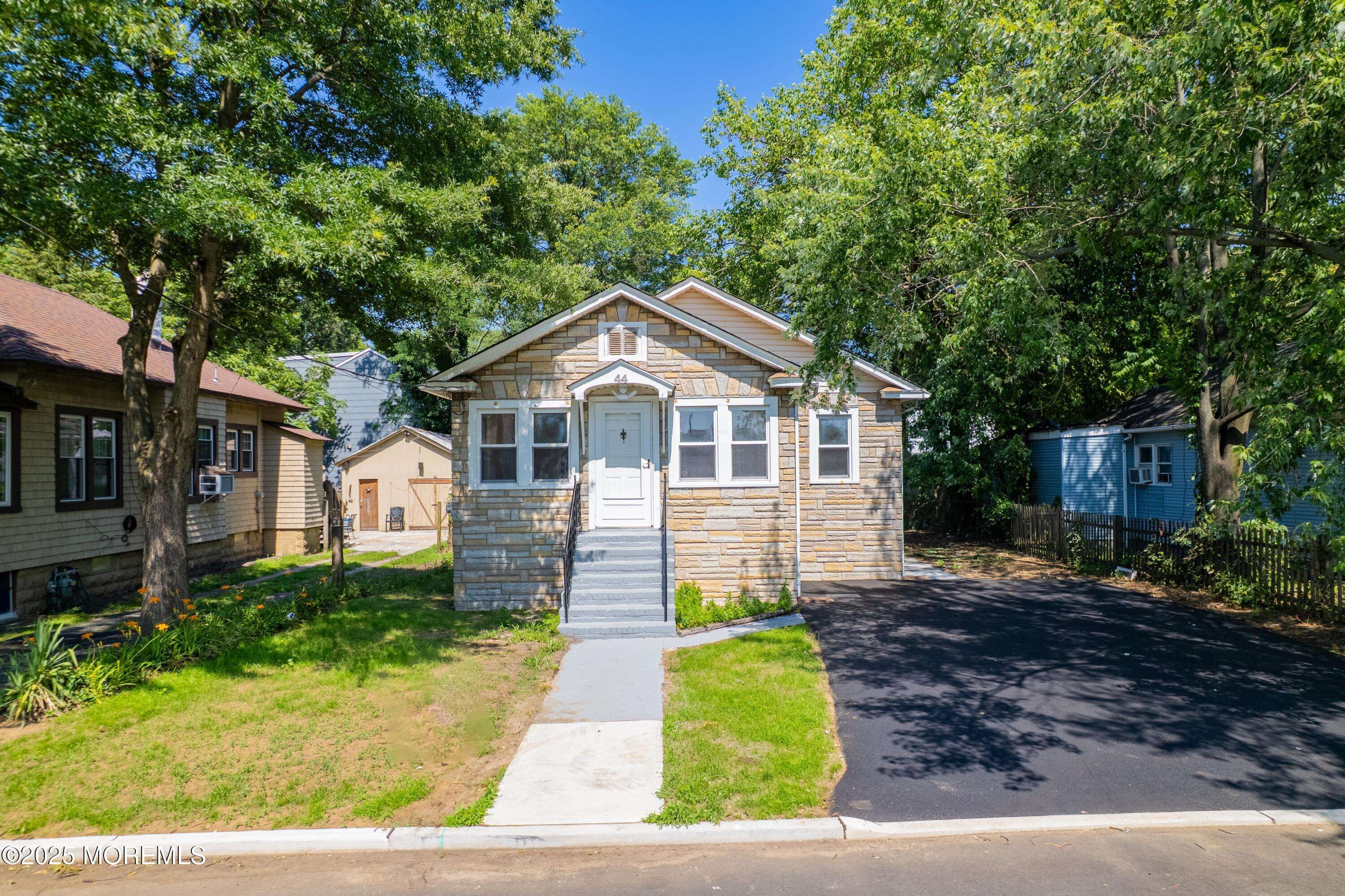 Keansburg, NJ 07734,44 Lincoln Court