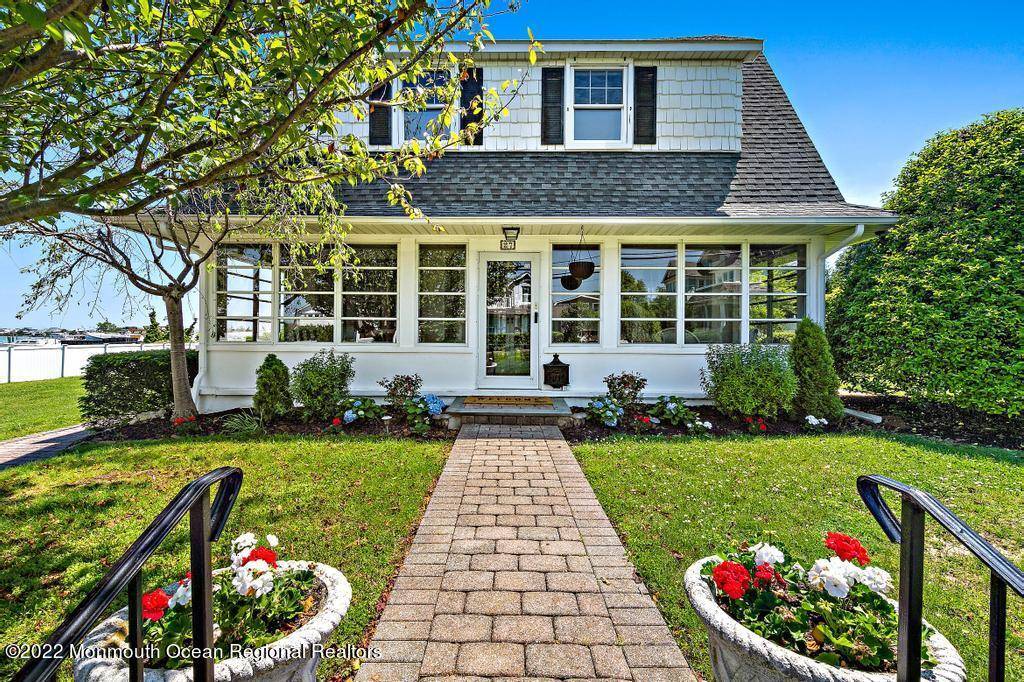 Monmouth Beach, NJ 07750,27 Shrewsbury Drive