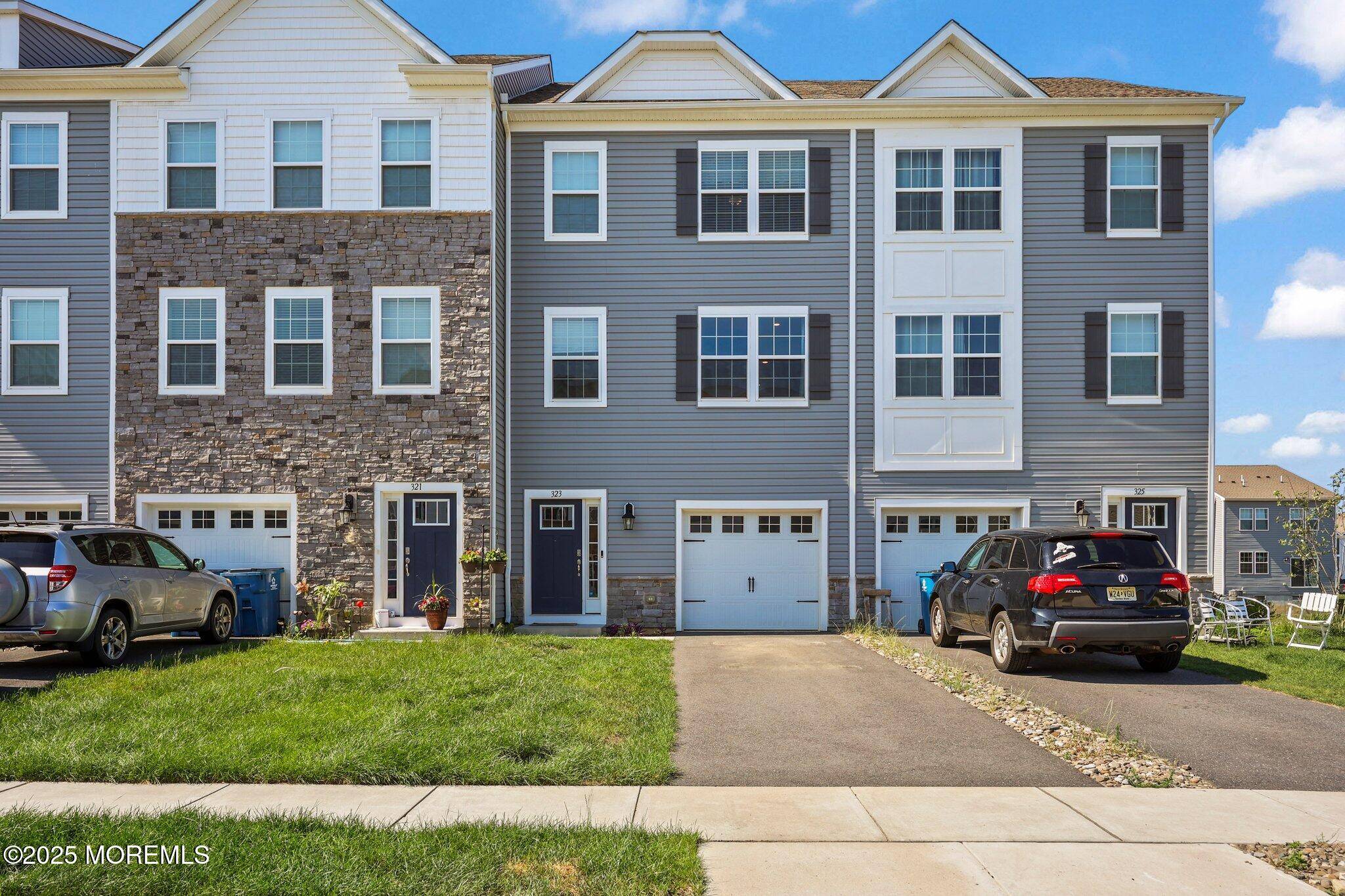 Jackson, NJ 08527,323 Mantoloking Drive