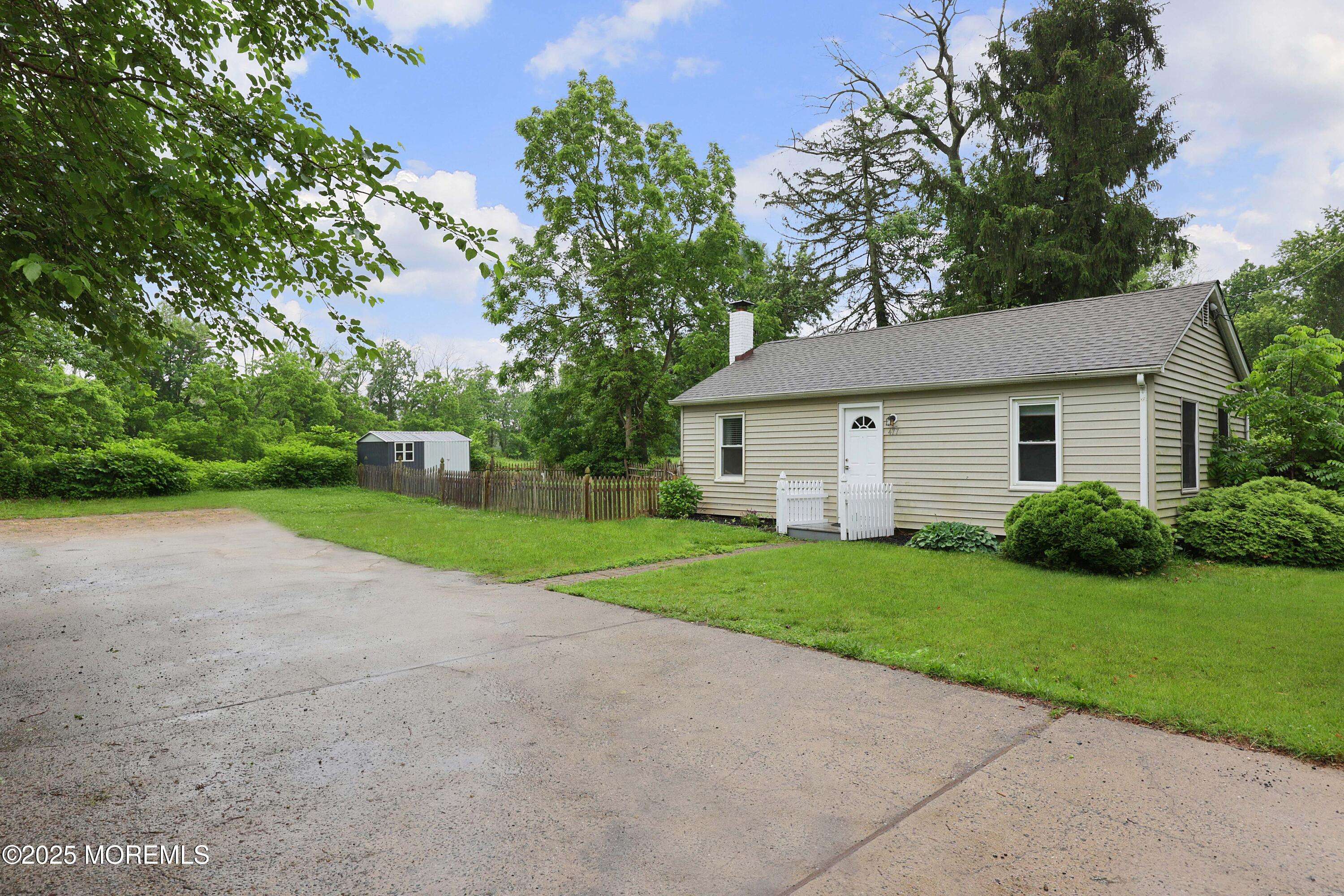 Howell, NJ 07731,477 Lakewood Farmingdale Road