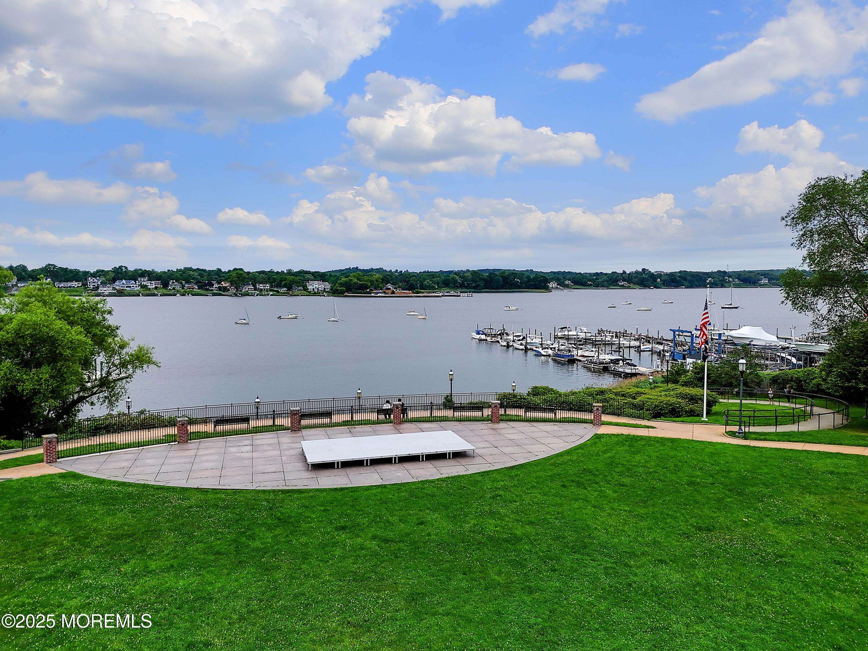 Red Bank, NJ 07701,14 W Front Street #3R