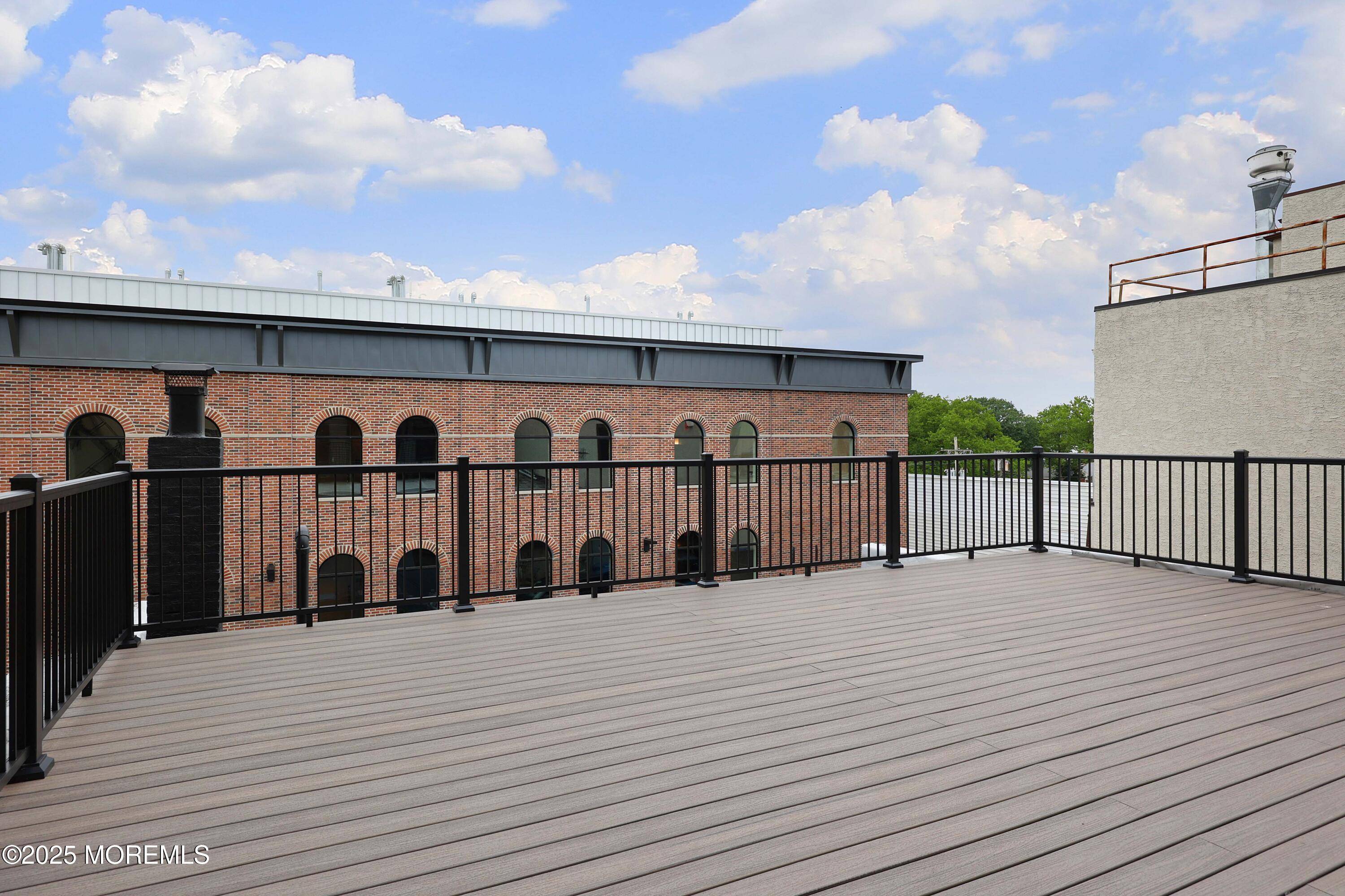Red Bank, NJ 07701,14 W Front Street #2R