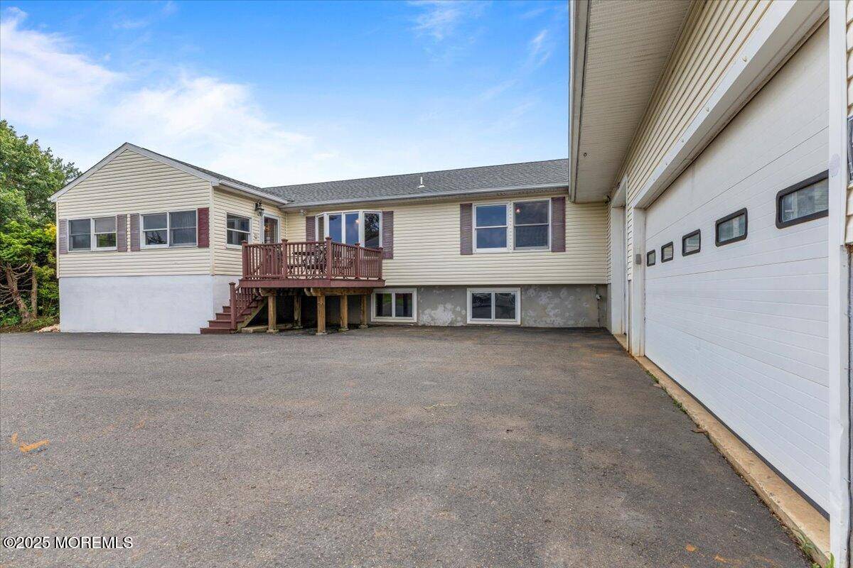 Upper Freehold, NJ 08501,120 Jonathan Holmes Road