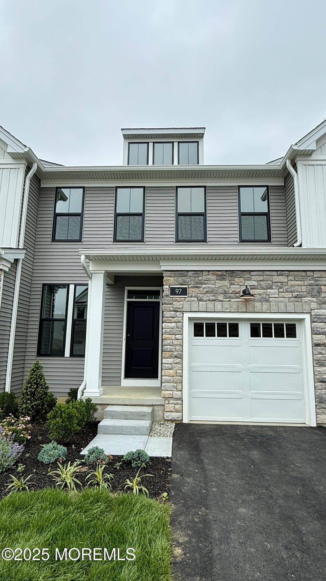Manalapan, NJ 07726,97 Mustang Drive