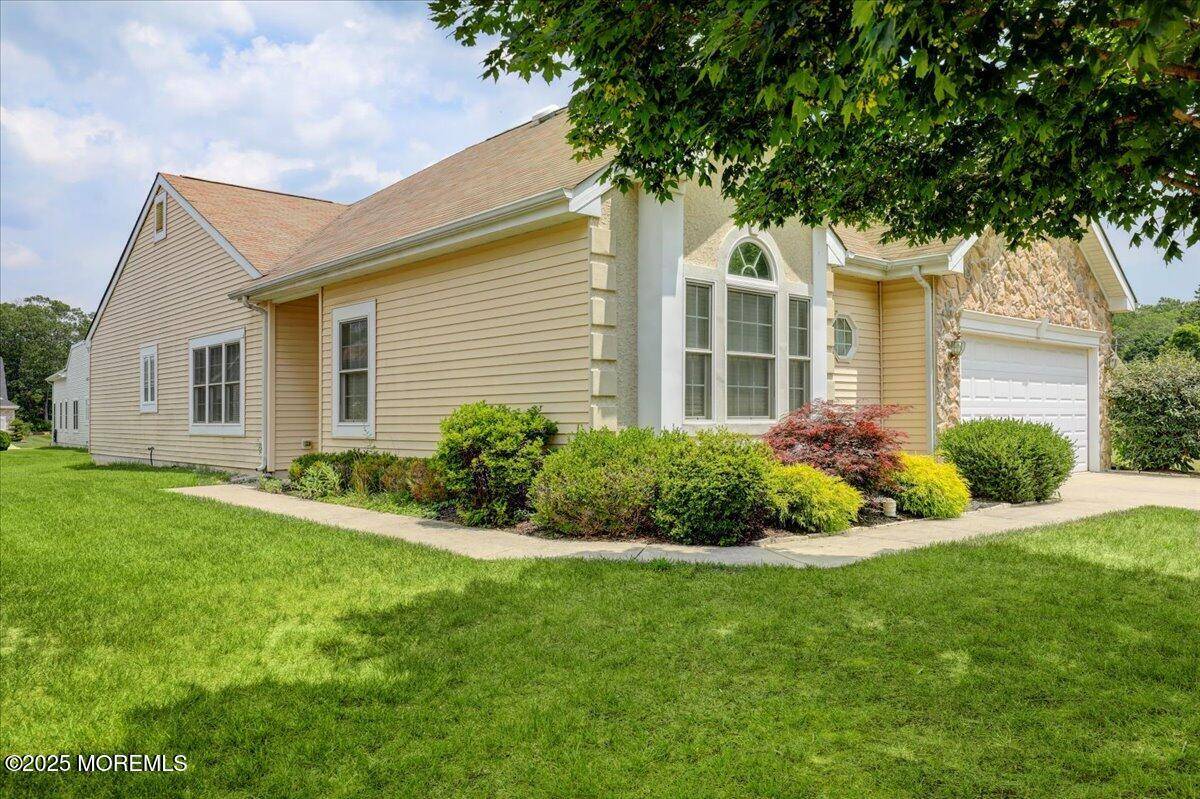 Jackson, NJ 08527,4 Long Bay Road