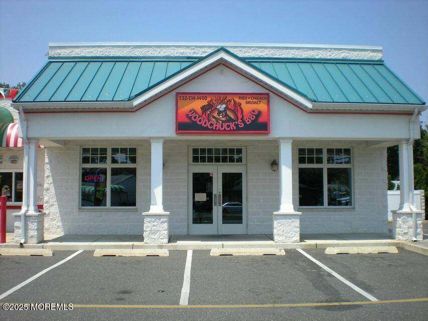 Point Pleasant, NJ 08742,3009 Route 88
