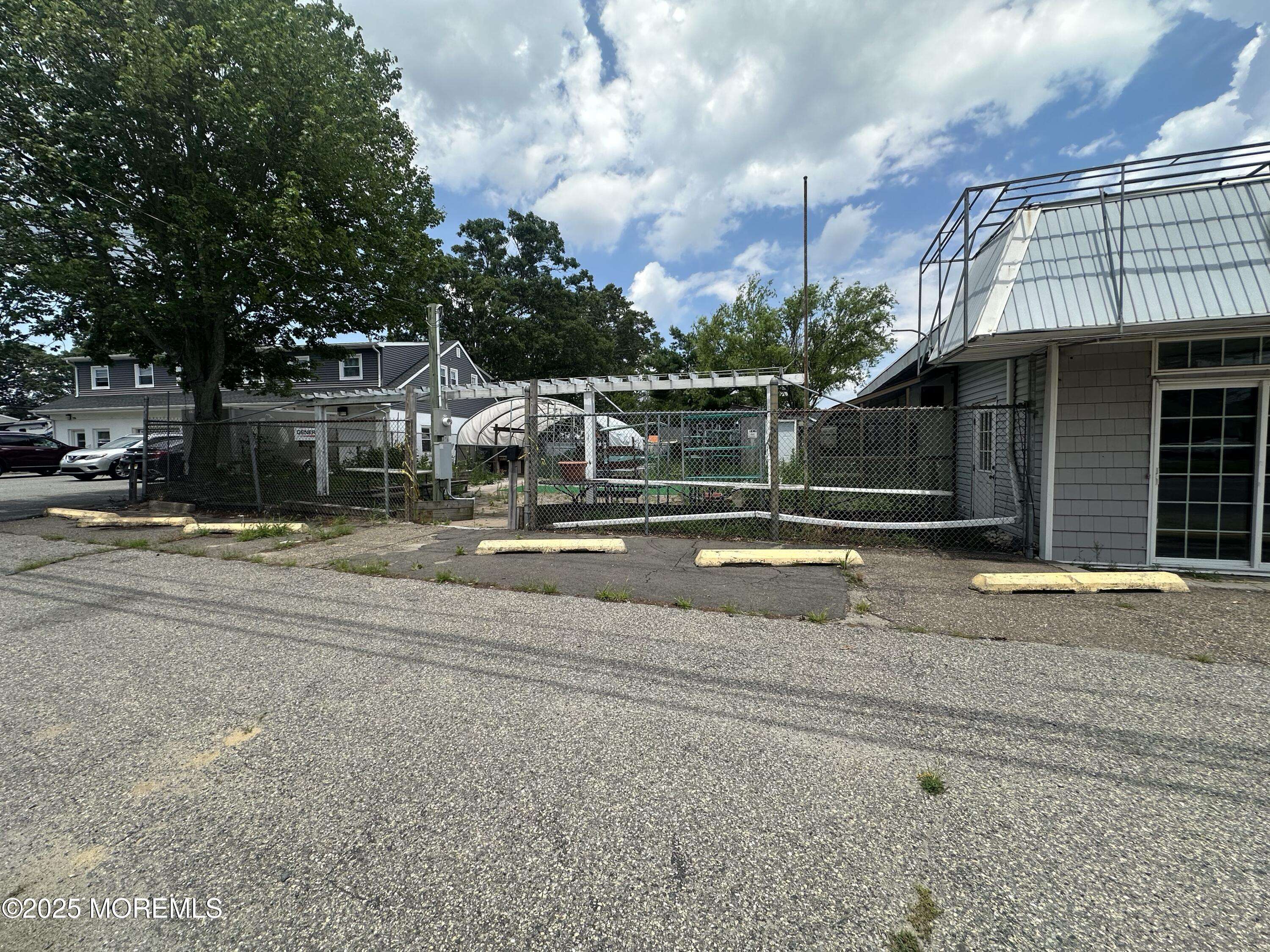 Brick, NJ 08723,570 Mantoloking Road