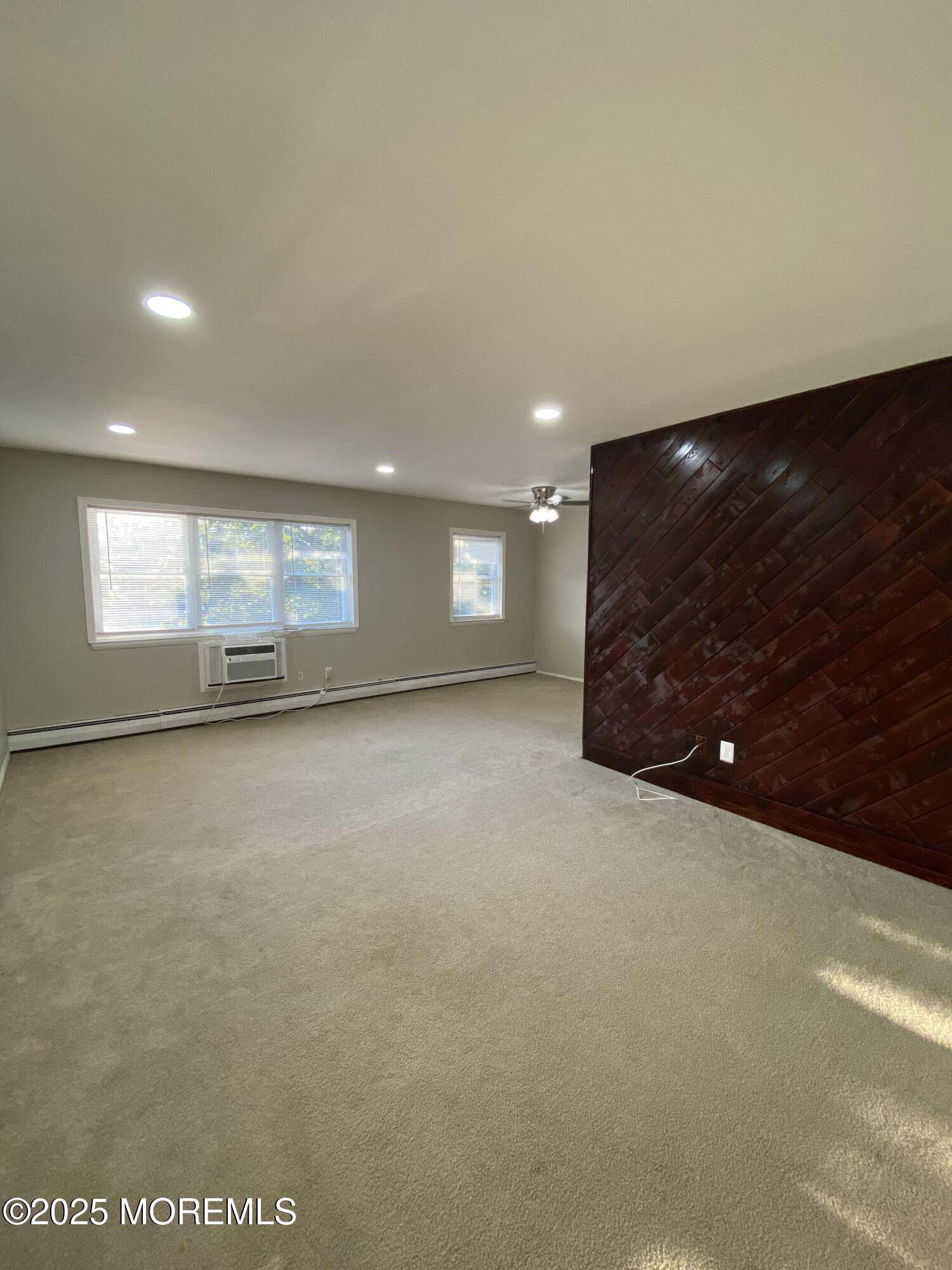 Freehold, NJ 07728,10 E Windsor Terrace