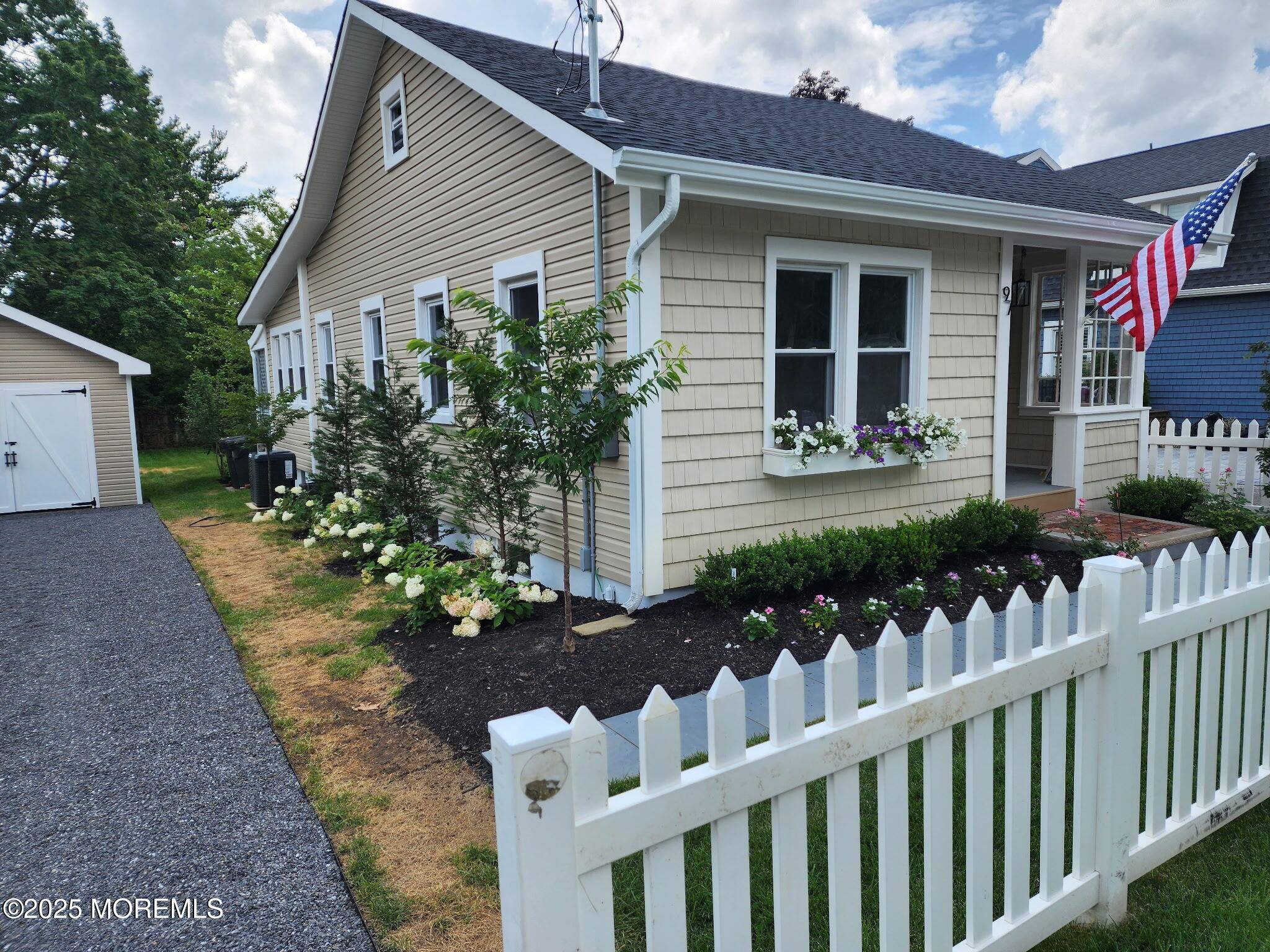 Atlantic Highlands, NJ 07716,97 Asbury Avenue