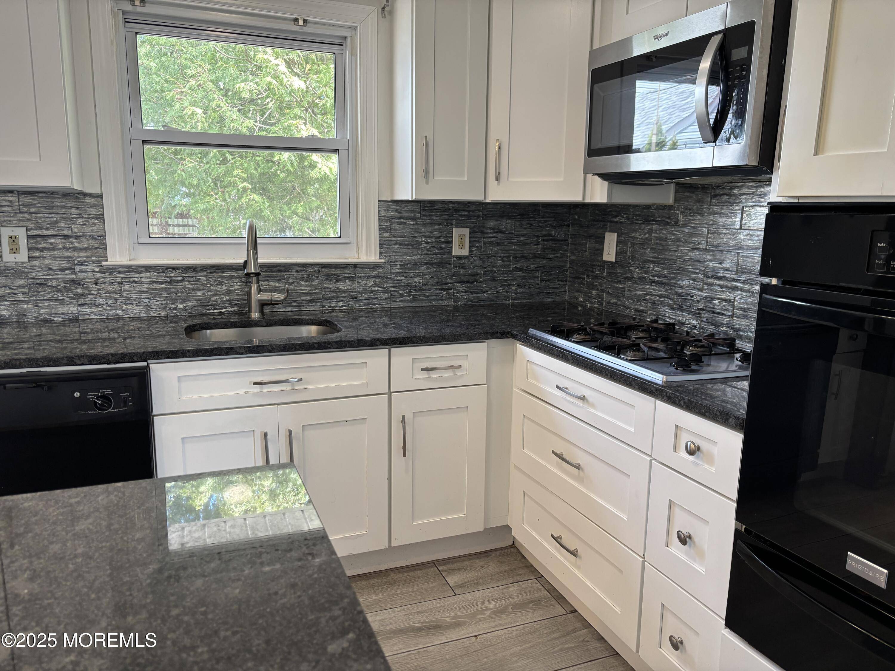 Oakhurst, NJ 07755,217 Elmwood Road