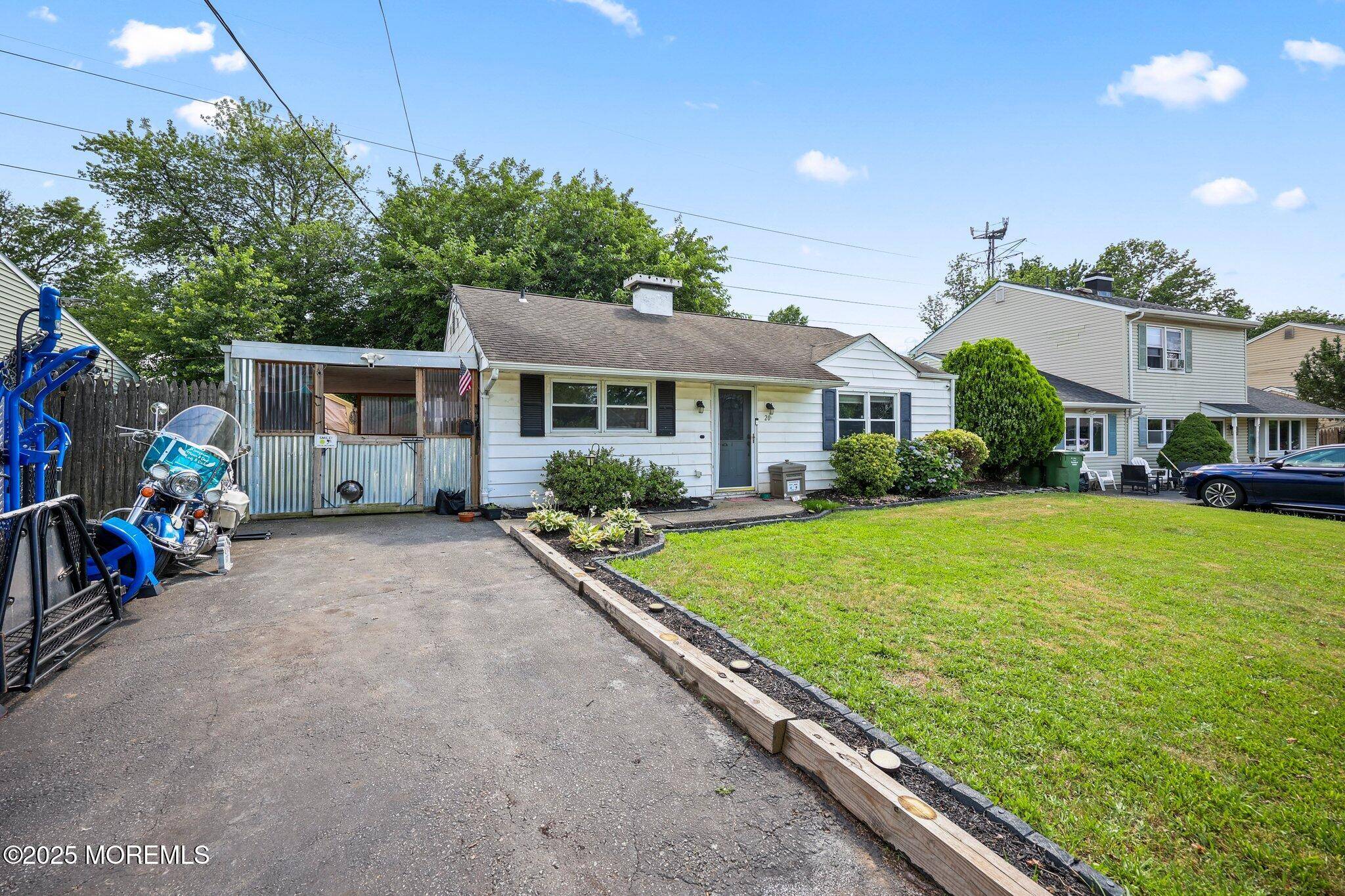 Edison, NJ 08817,20 Dayton Road