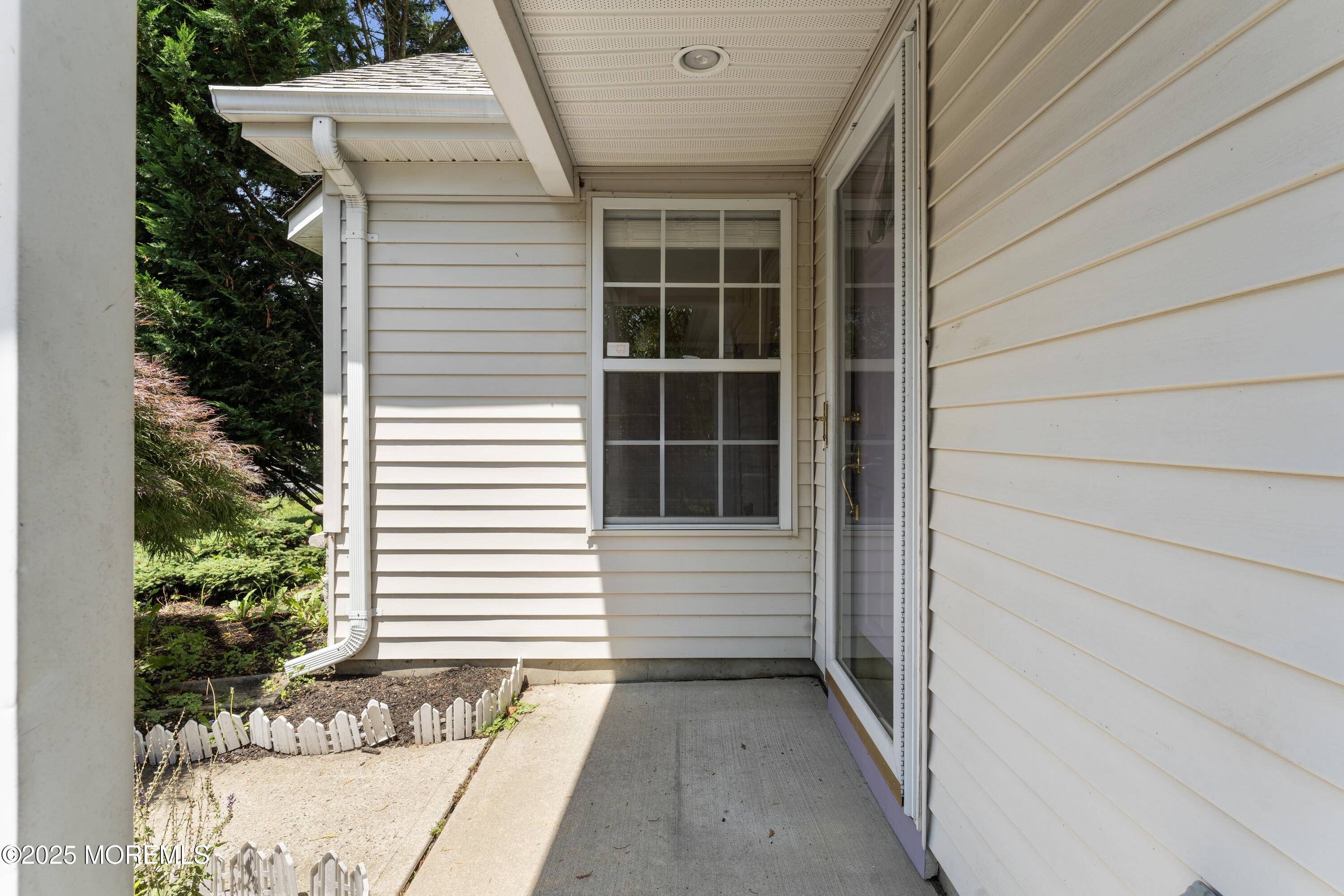 Lakewood, NJ 08701,31 Strawberry Lane