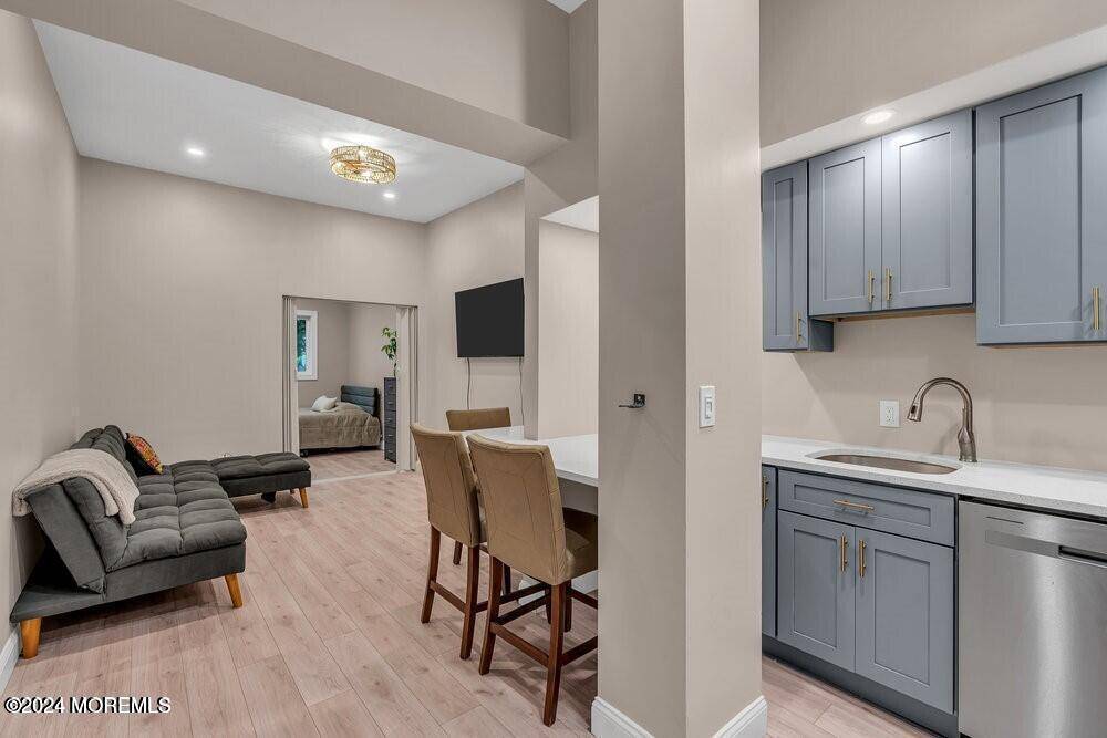 Asbury Park, NJ 07712,321 6th Avenue #103