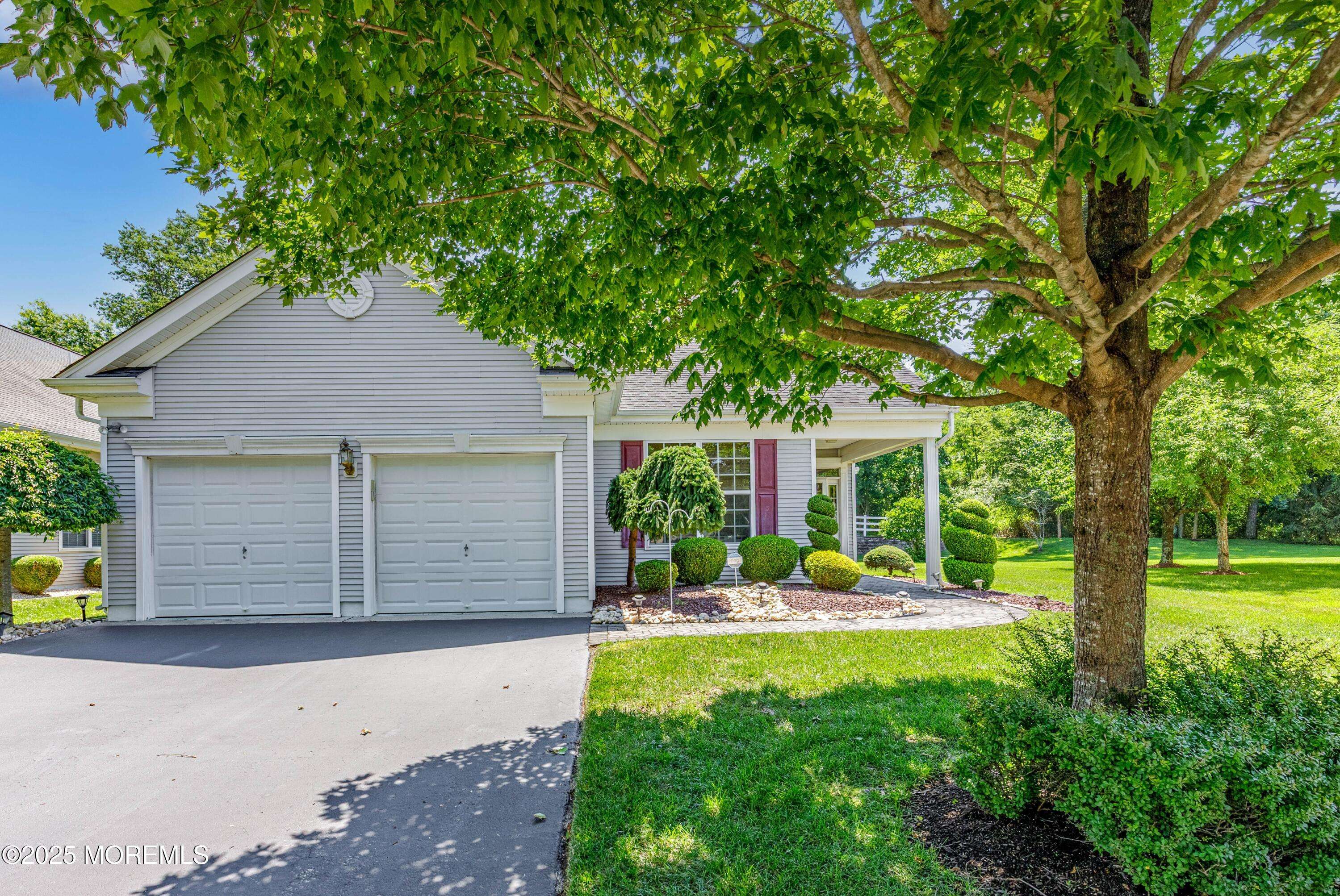 Jackson, NJ 08527,5 Walpole Way
