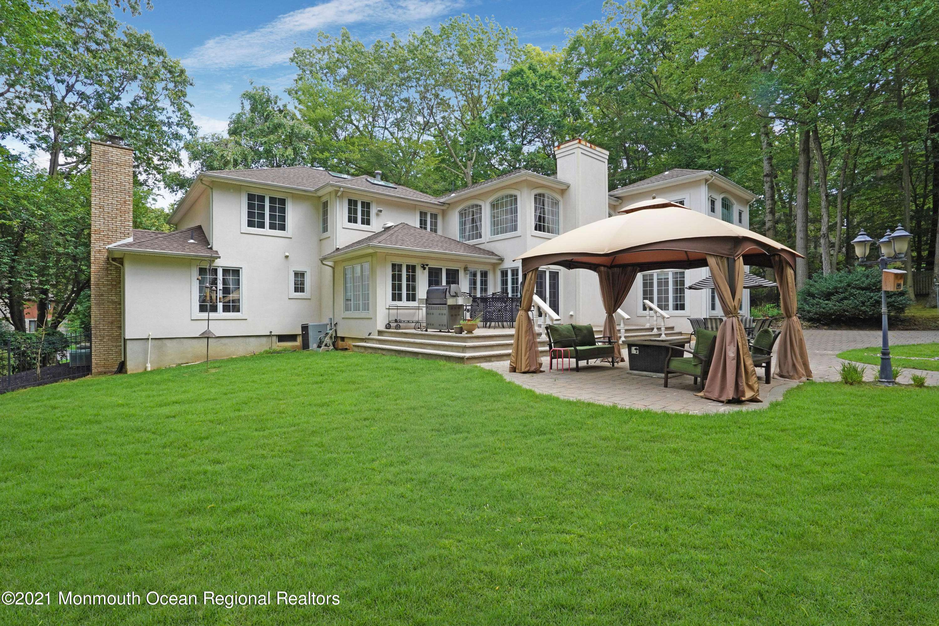 Lincroft, NJ 07738,79 Cypress Neck Road