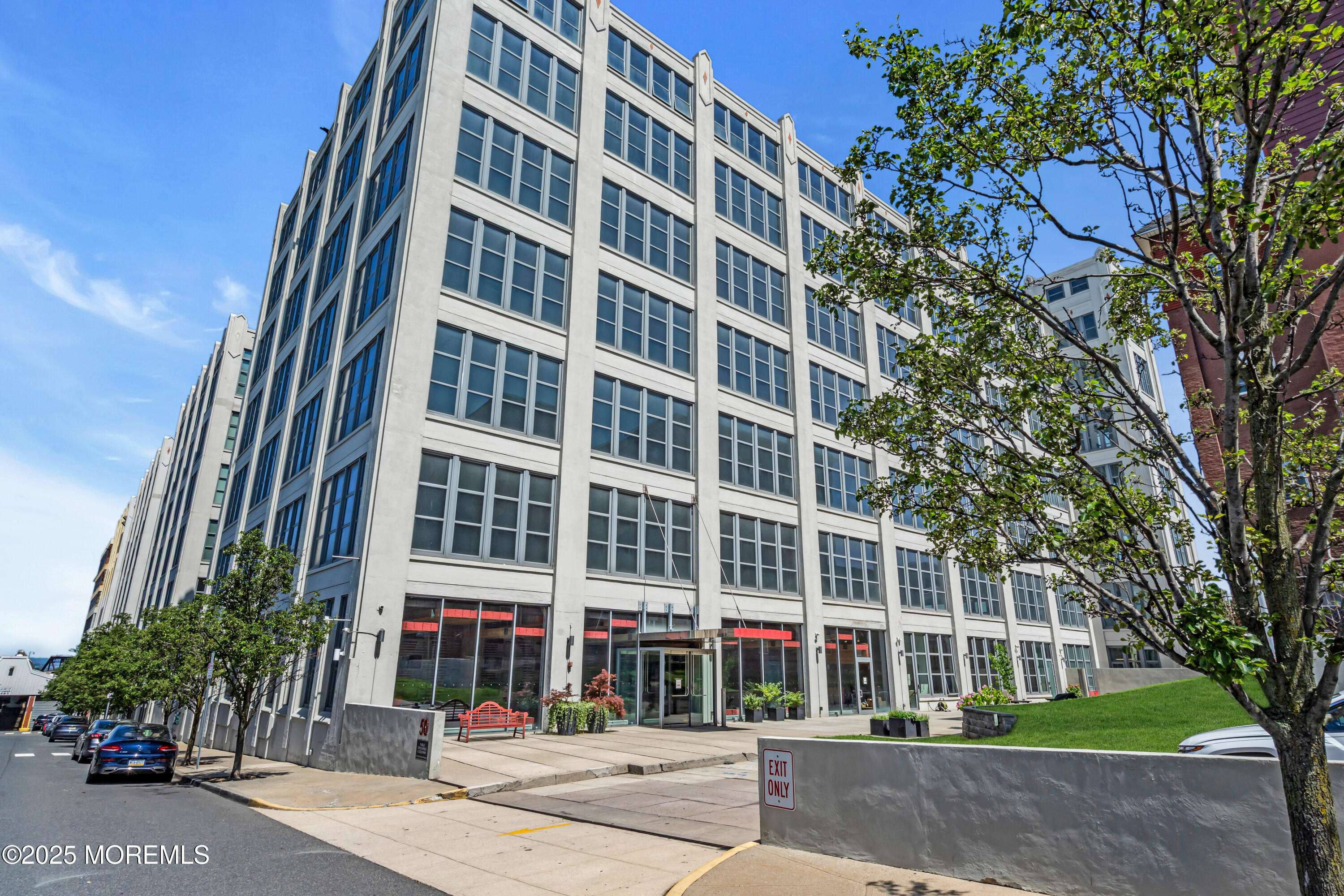 Jersey City, NJ 07306,50 Dey Street #434