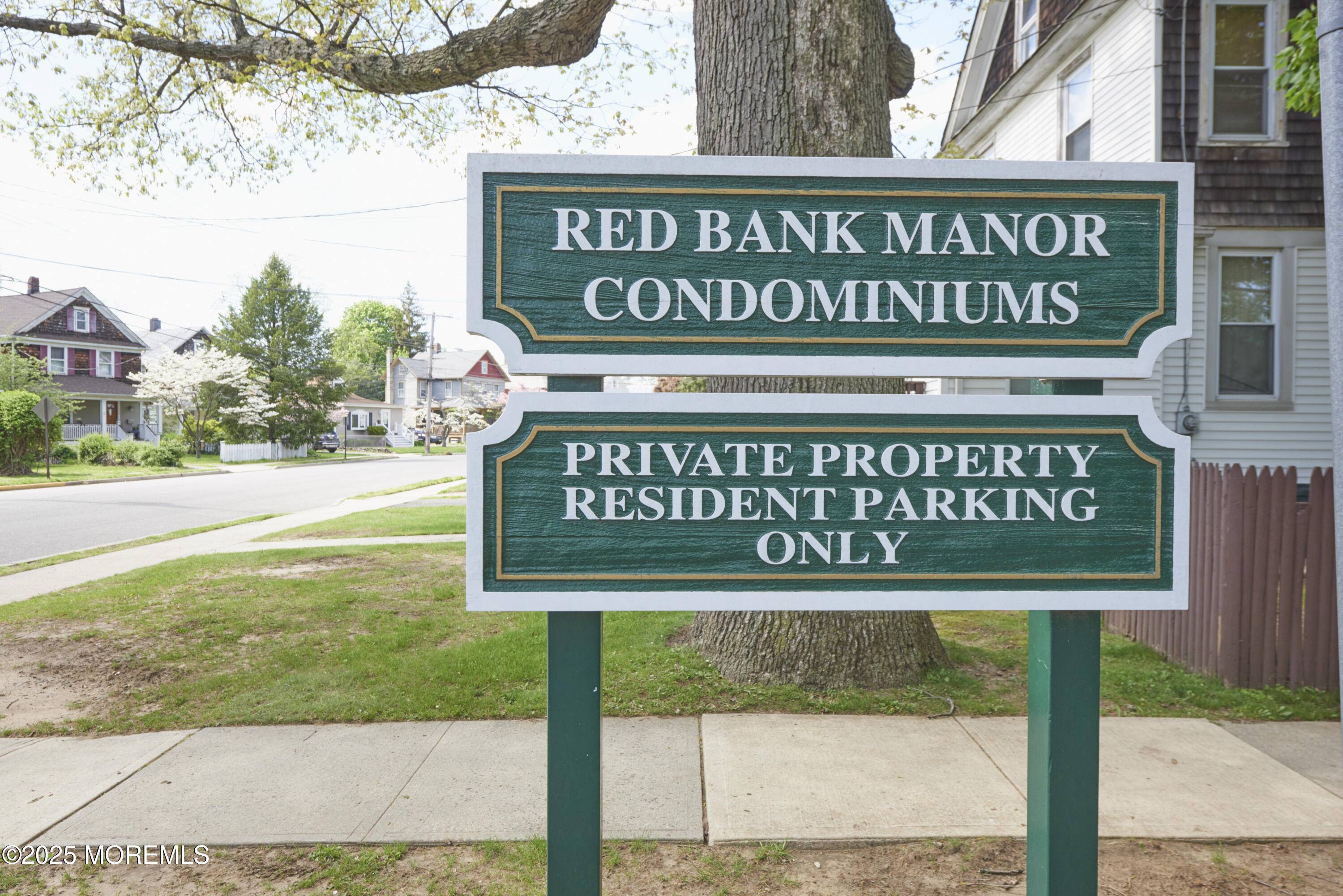 Red Bank, NJ 07701,158 Manor Drive #158