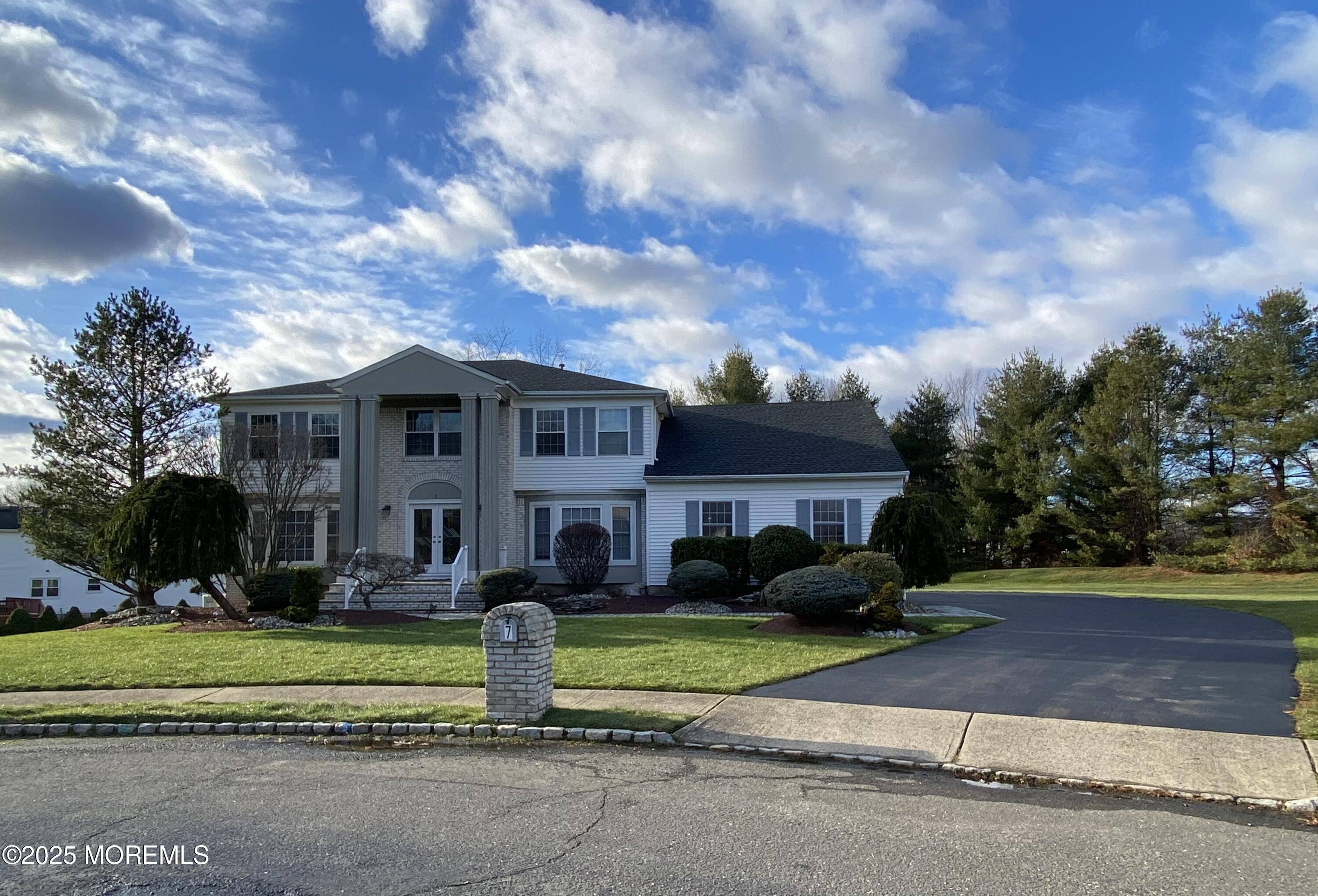 Marlboro, NJ 07746,7 Erte Place