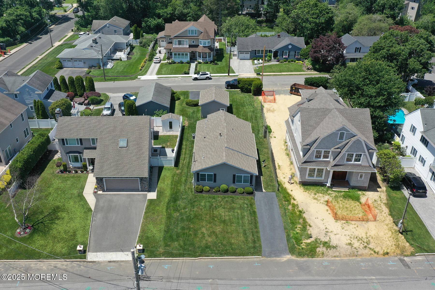 Spring Lake Heights, NJ 07762,305 11th Avenue