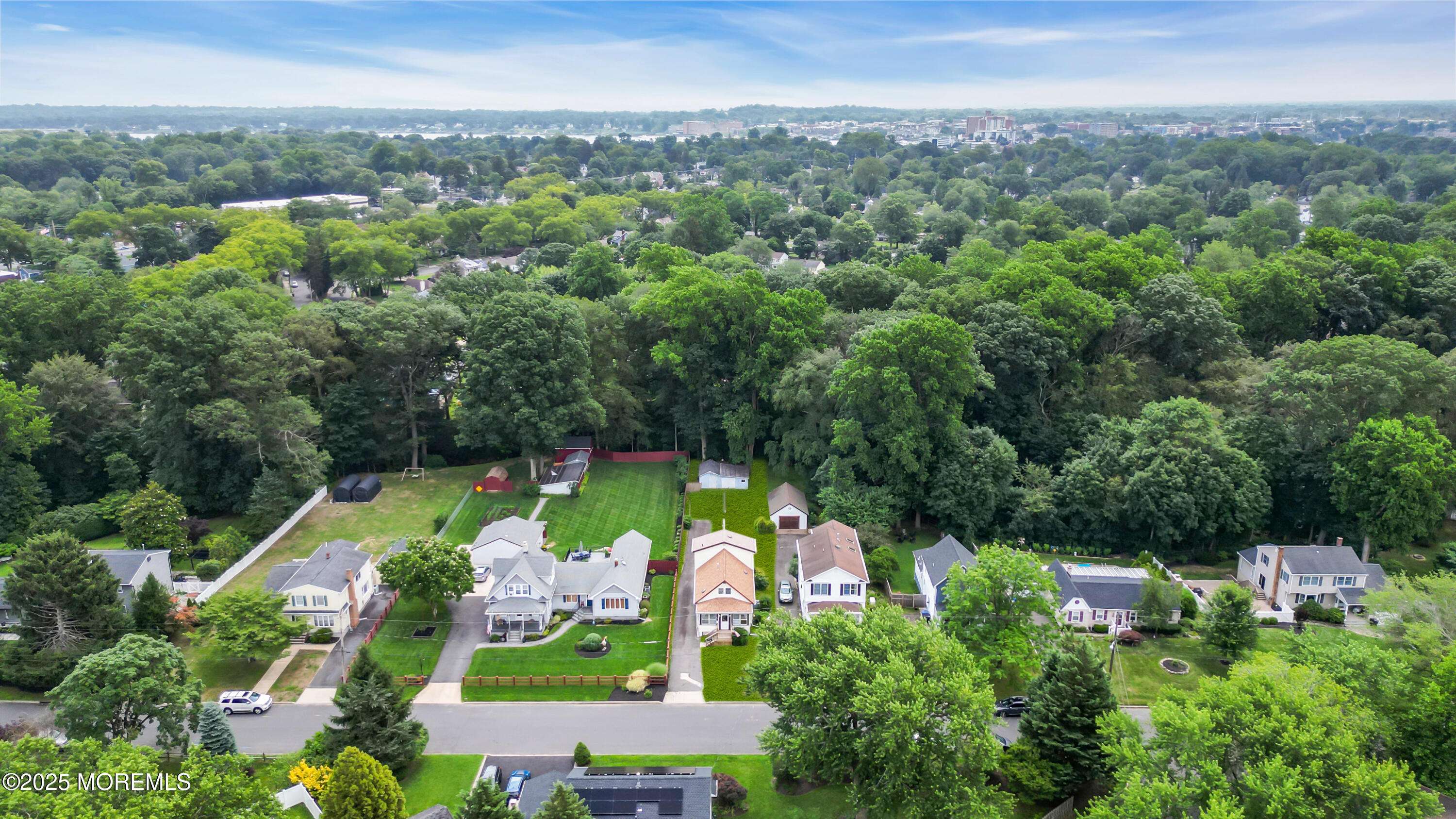 Middletown, NJ 07748,833 Lincoln Street