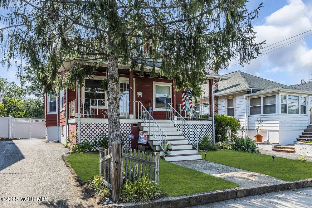 Keyport, NJ 07735,194 Washington Street