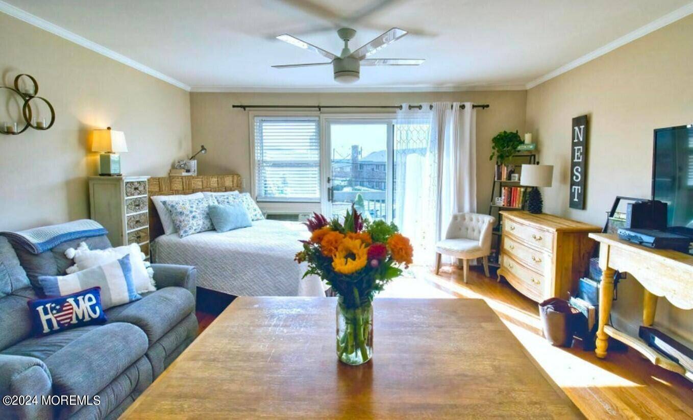Belmar, NJ 07719,5 Ocean Avenue #5B