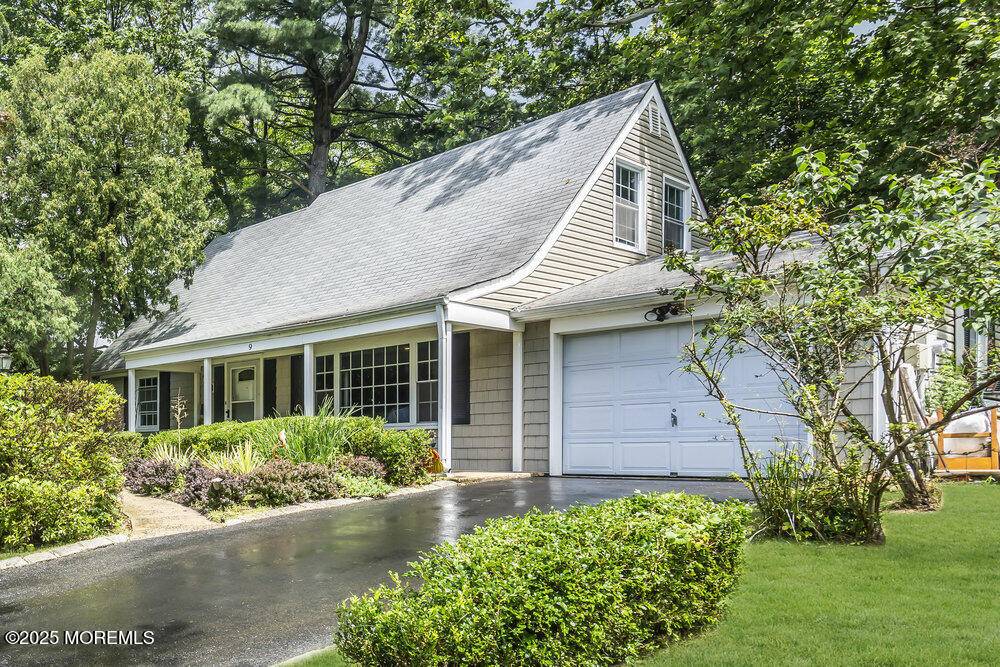 Aberdeen, NJ 07747,9 Jubilee Circle