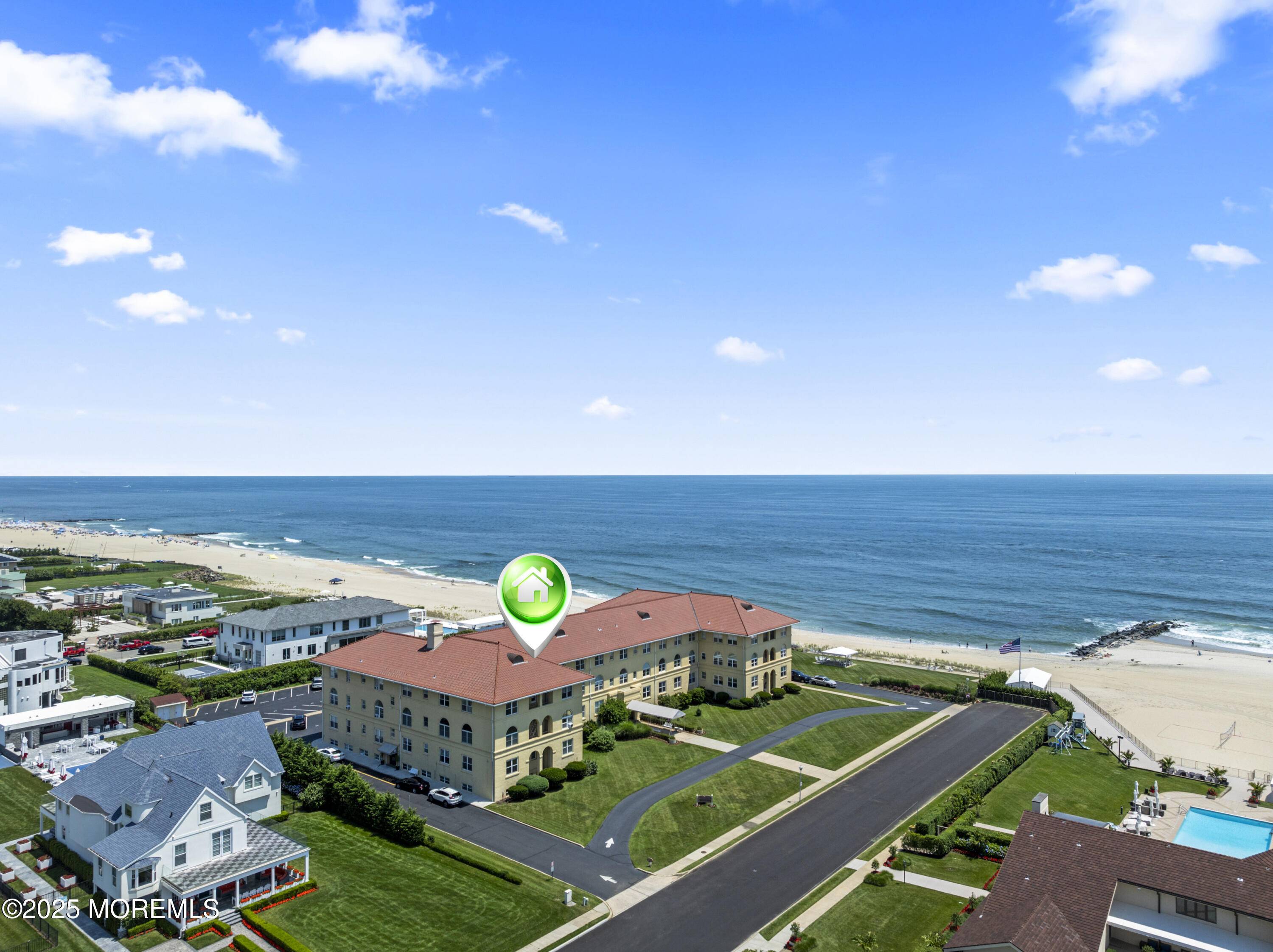 Deal, NJ 07723,1 Roseld Avenue #B20