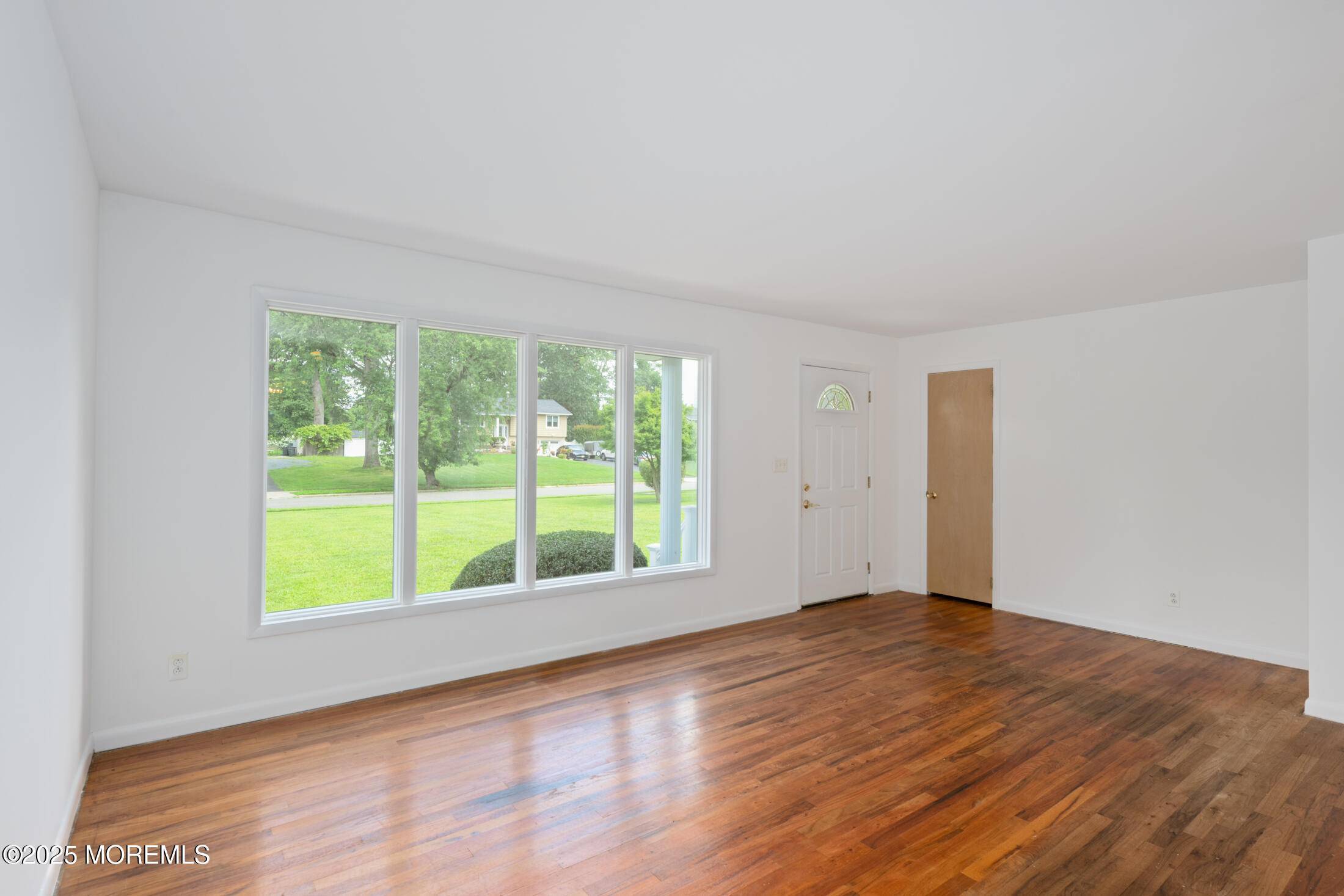 Manalapan, NJ 07726,10 Locust Grove Lane