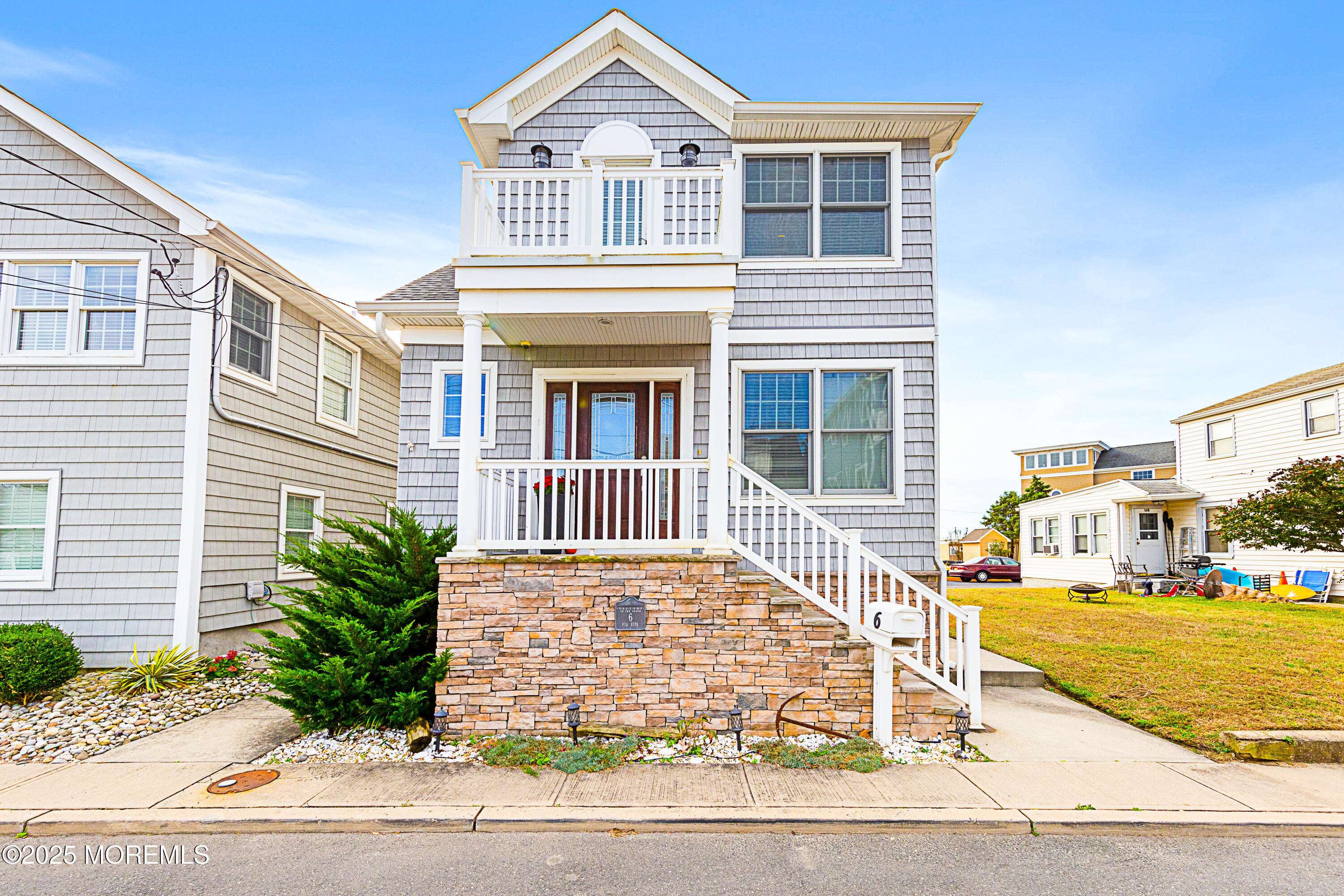 Sea Bright, NJ 07760,6 Via Ripa Way
