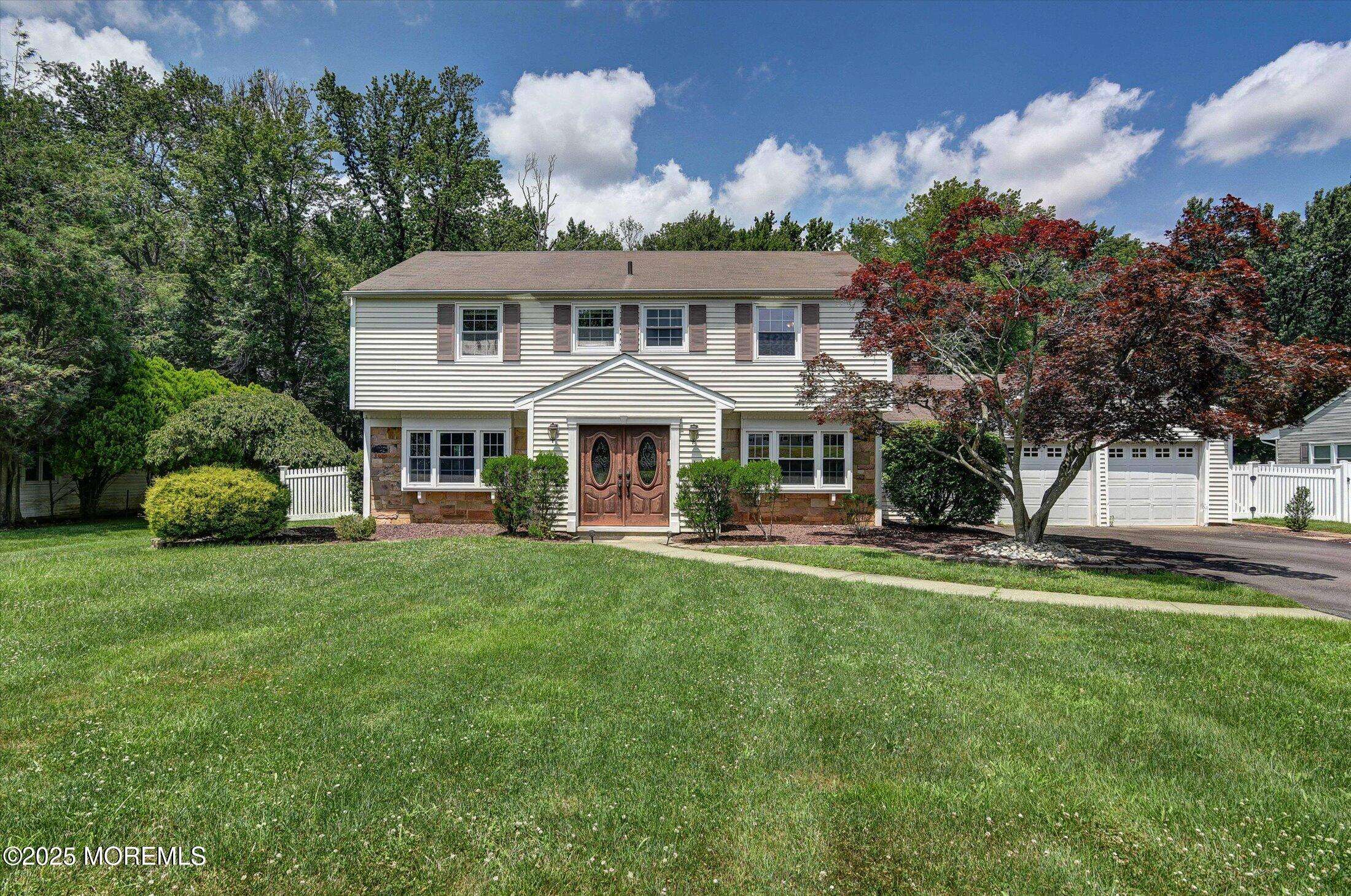 Manalapan, NJ 07726,25 Forman Lane