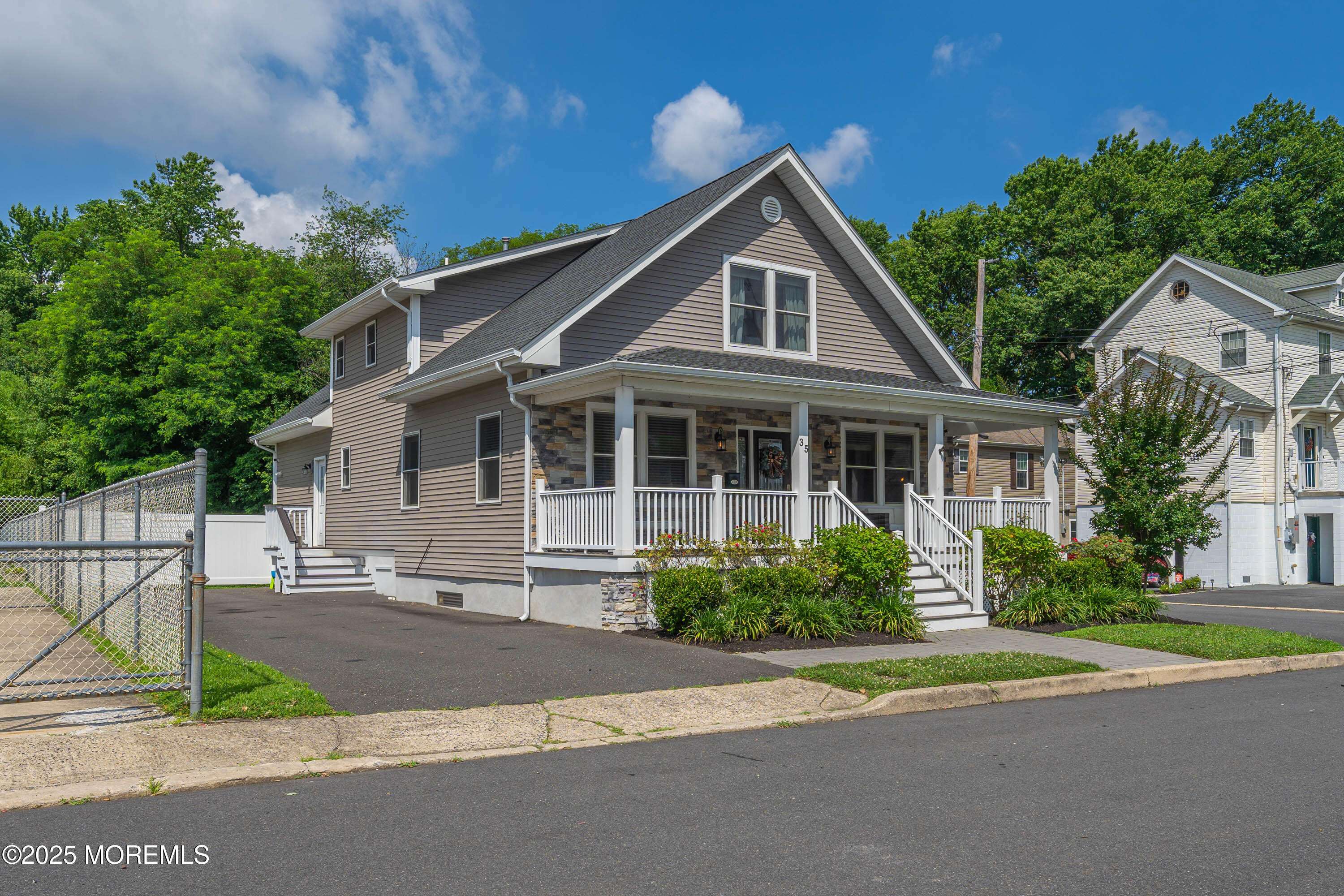 Port Monmouth, NJ 07758,35 Mercer Avenue