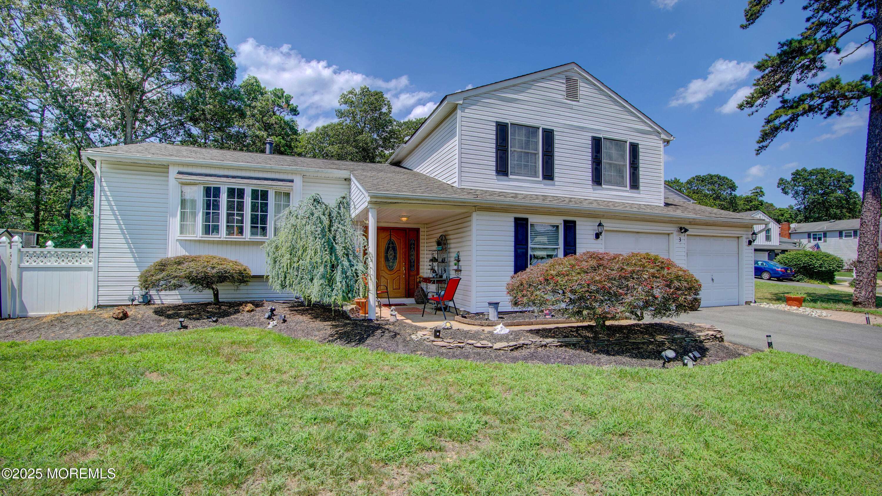 Howell, NJ 07731,3 Feathertree Court