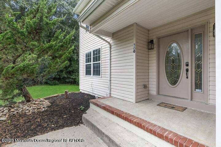 Jackson, NJ 08527,380 Sapphire Drive