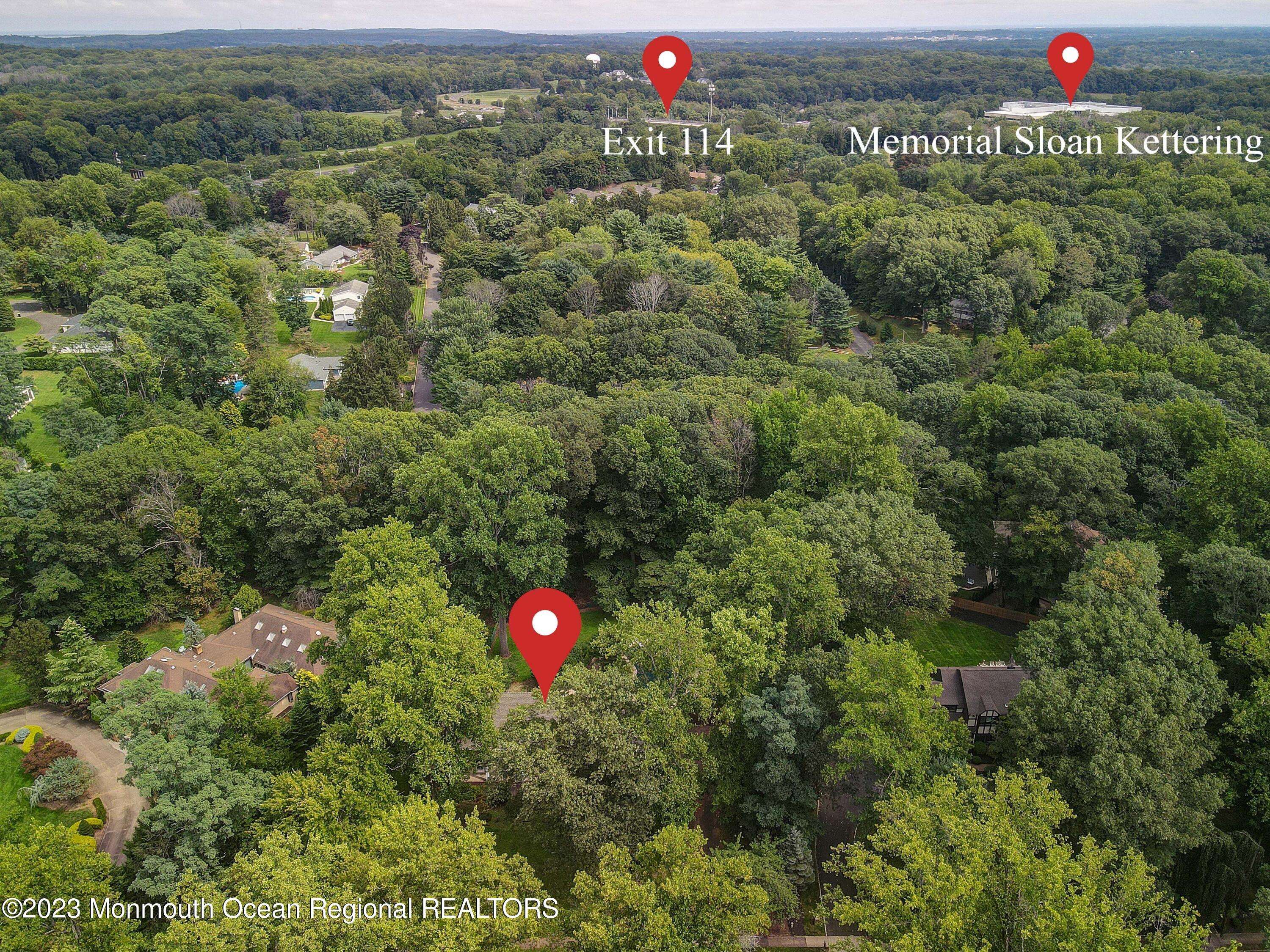 Holmdel, NJ 07733,18 Seven Oaks Drive