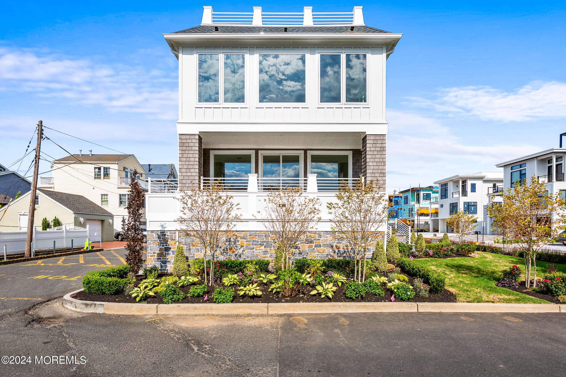 Sea Bright, NJ 07760,10 Via Ripa Way #1