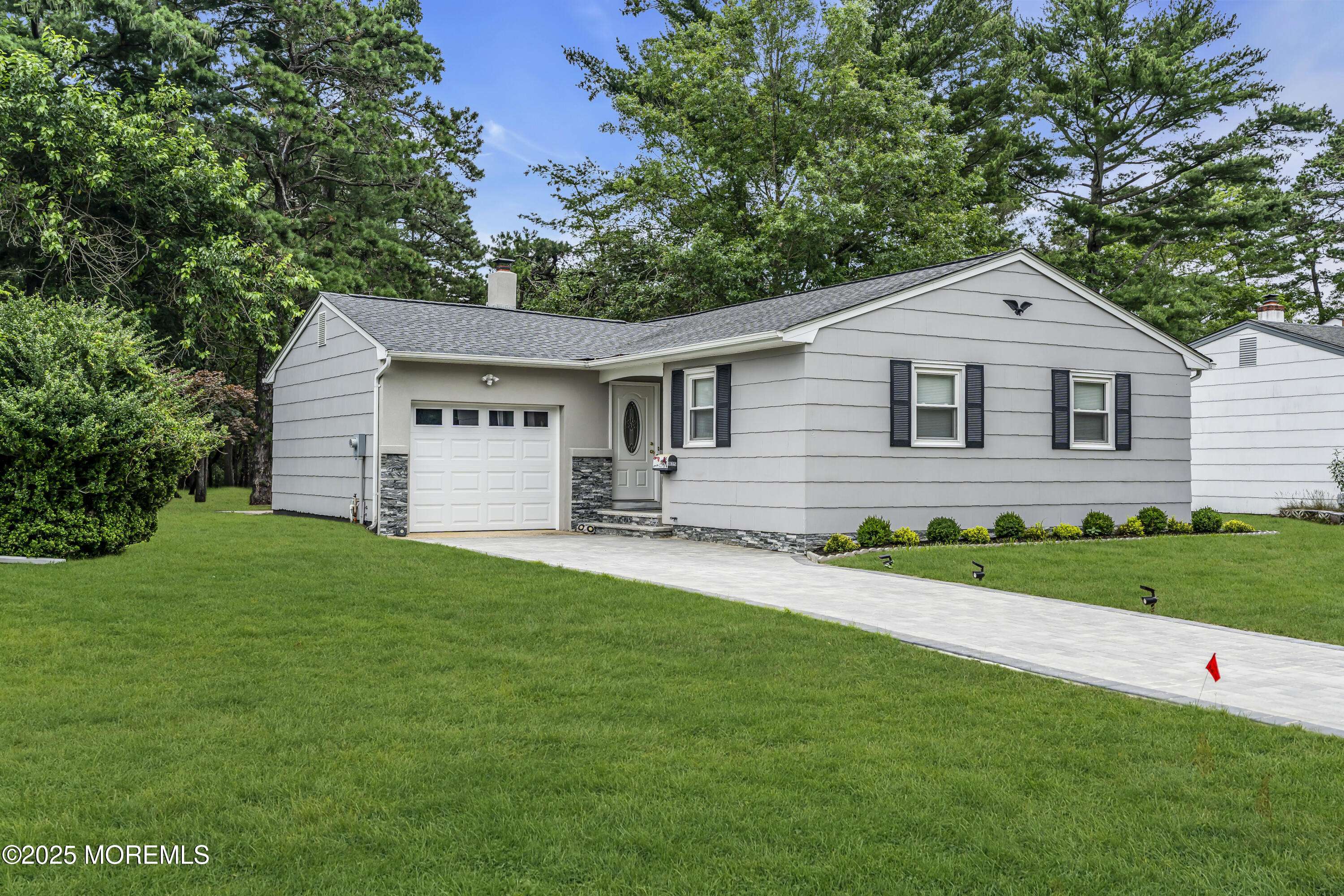 Toms River, NJ 08757,925 Edgebrook Drive N