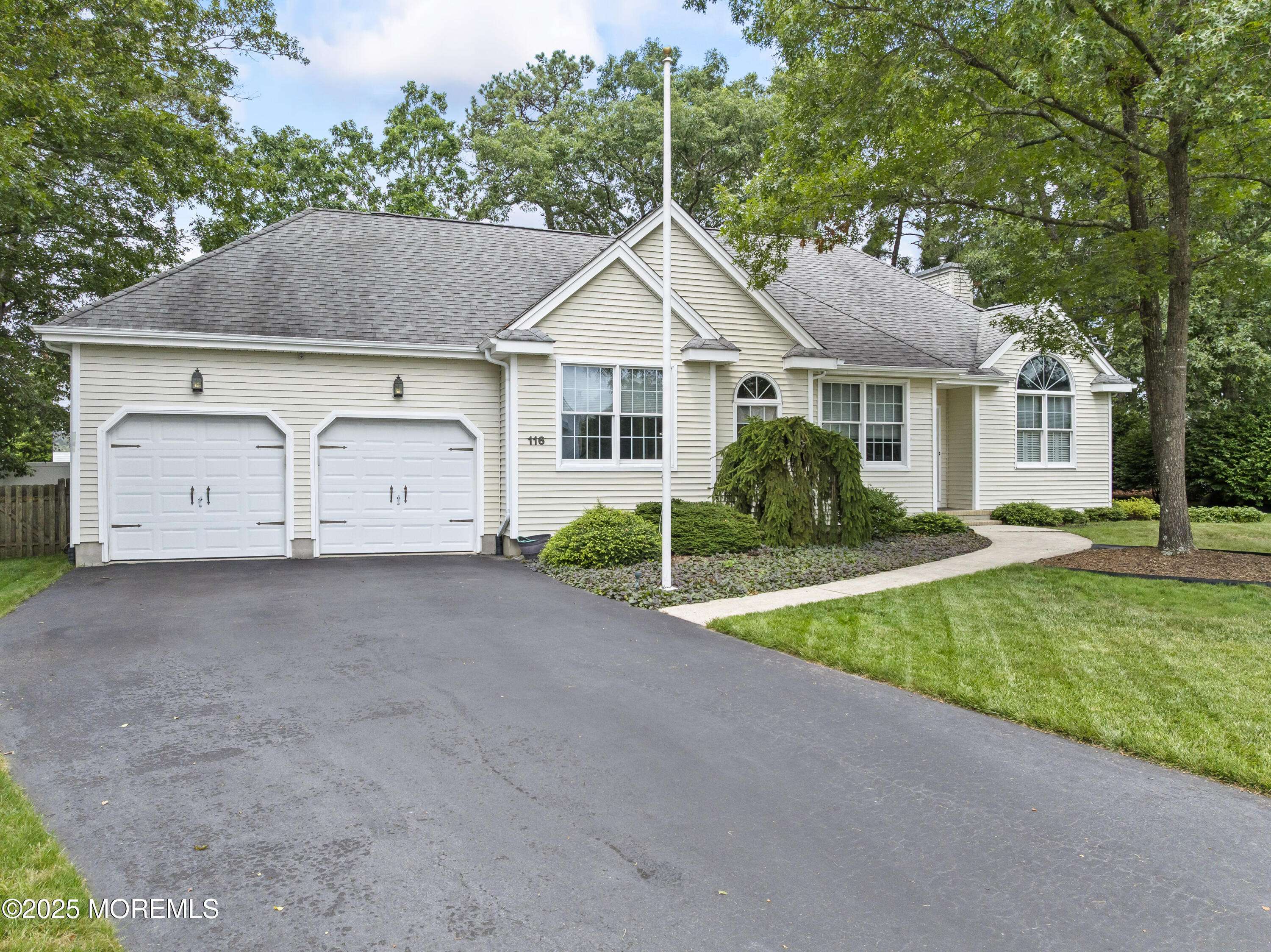 Manahawkin, NJ 08050,116 Tuna Court