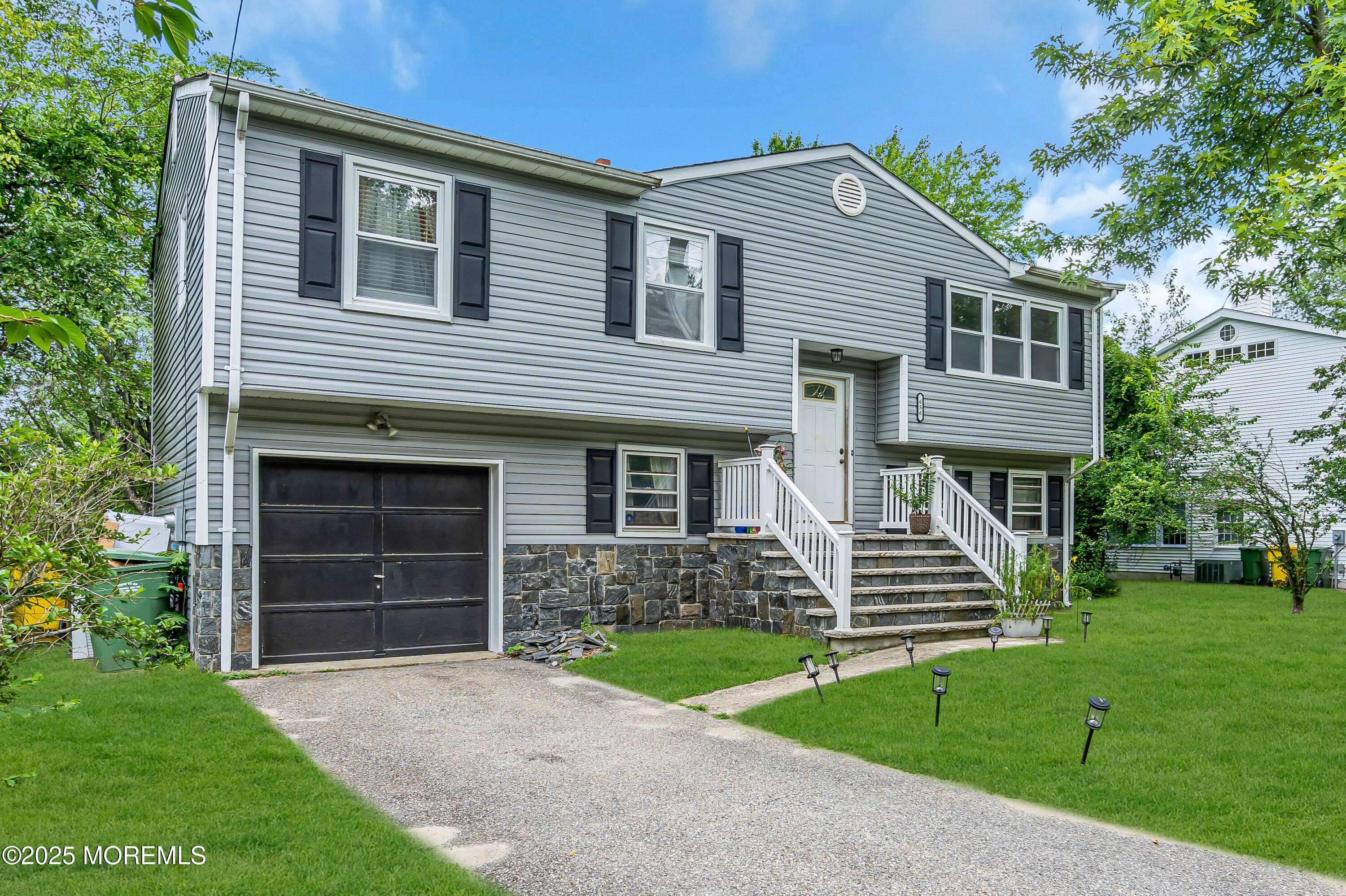 Lakewood, NJ 08701,656 Vine Avenue