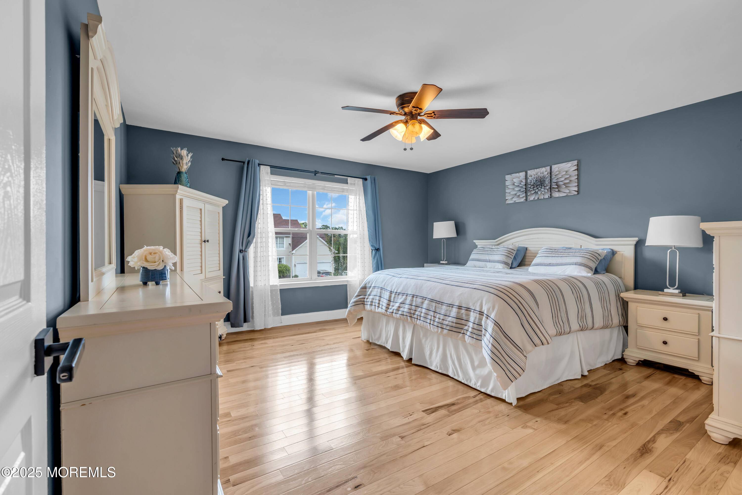 Manahawkin, NJ 08050,584 Pirate Lane