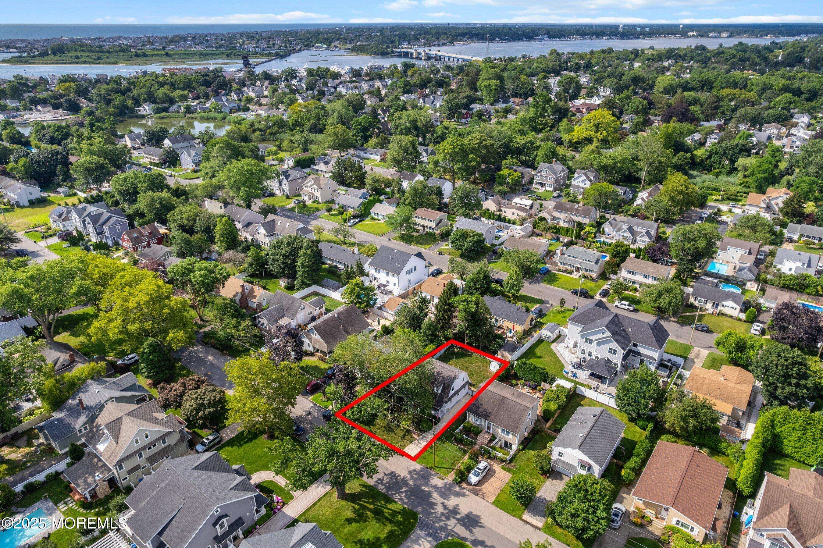Brielle, NJ 08730,533 Woodland Avenue