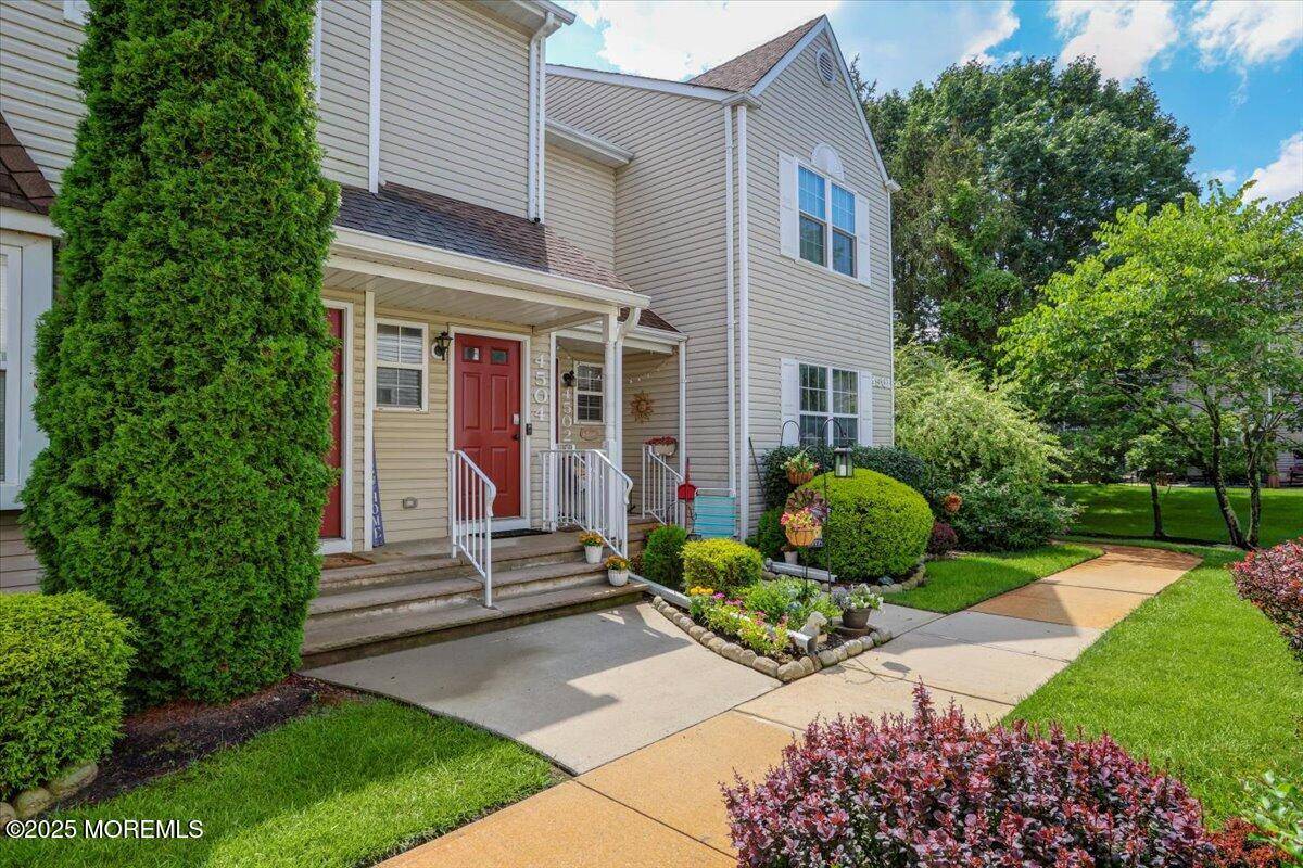 Freehold, NJ 07728,4504 Pepperidge Court
