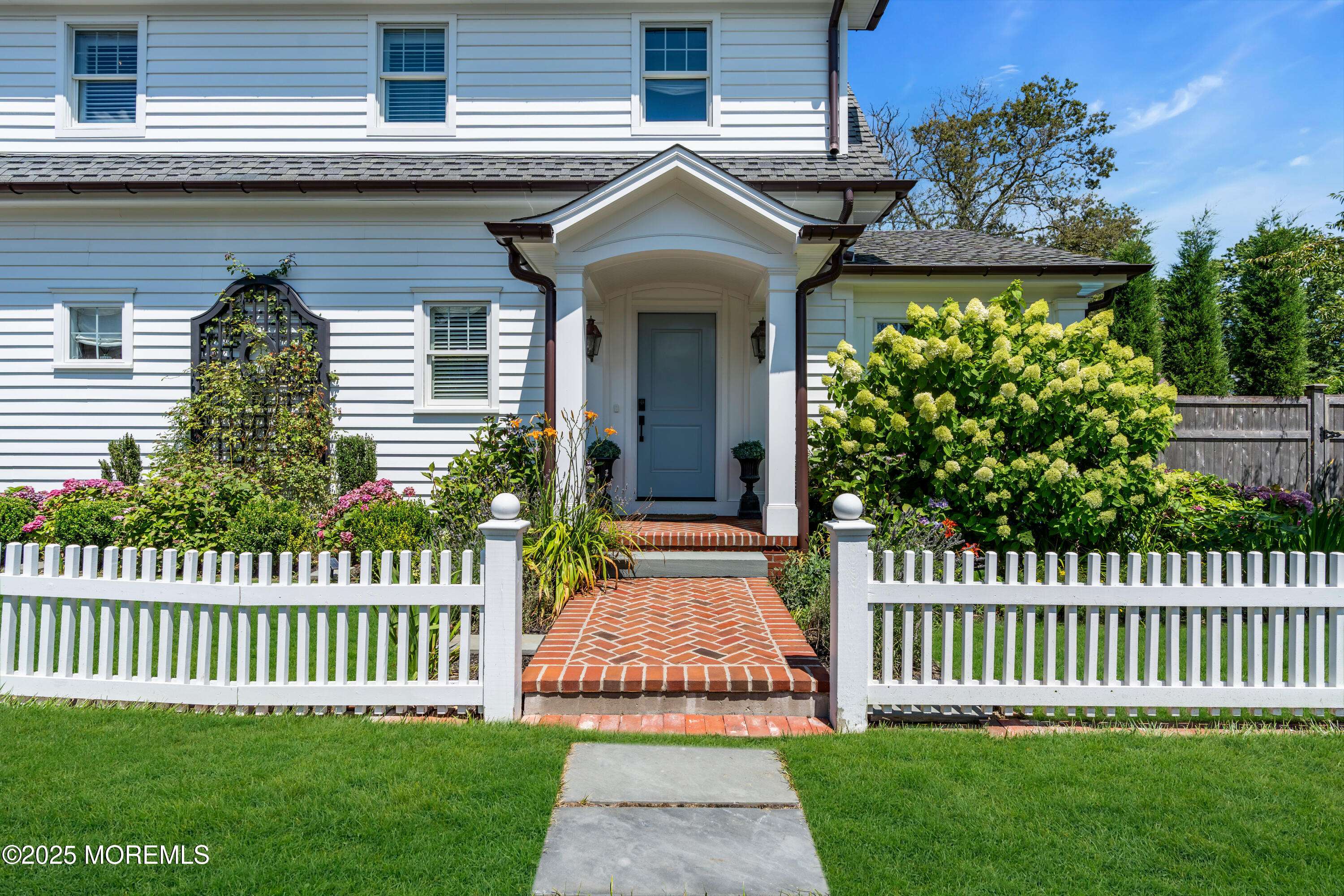 Monmouth Beach, NJ 07750,15 West Street #June