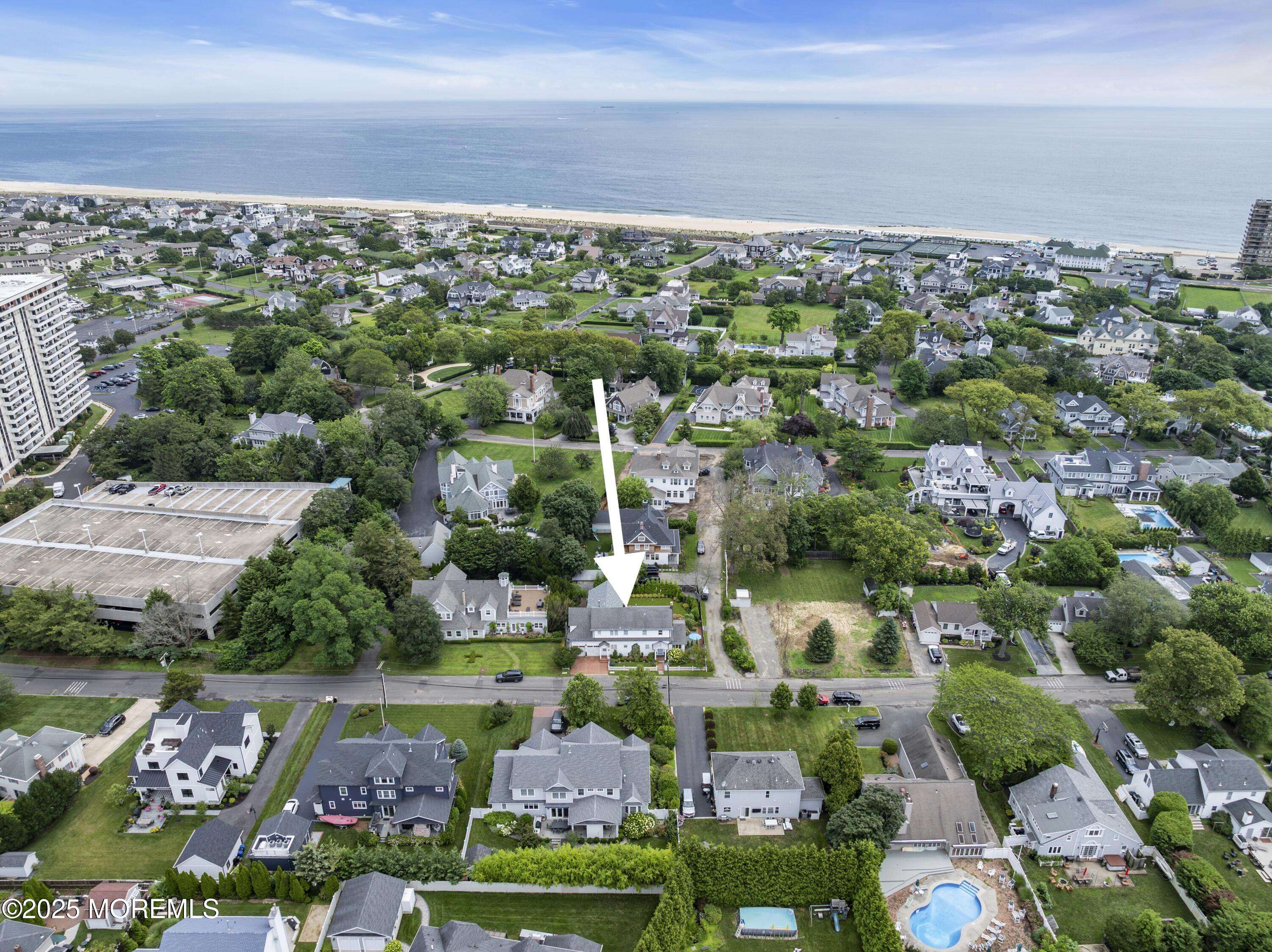 Monmouth Beach, NJ 07750,15 West Street #June