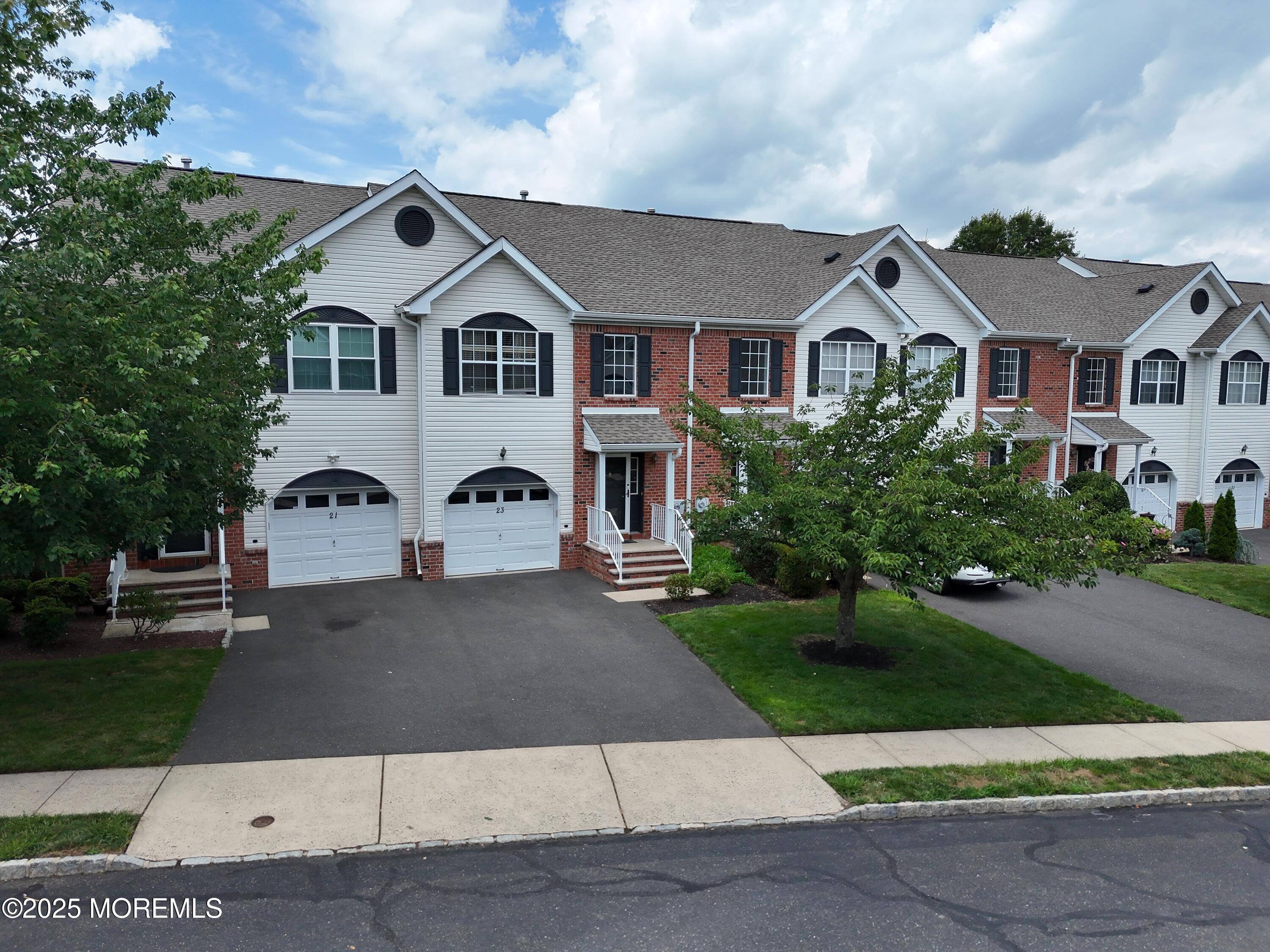 Manalapan, NJ 07726,23 Heron Court